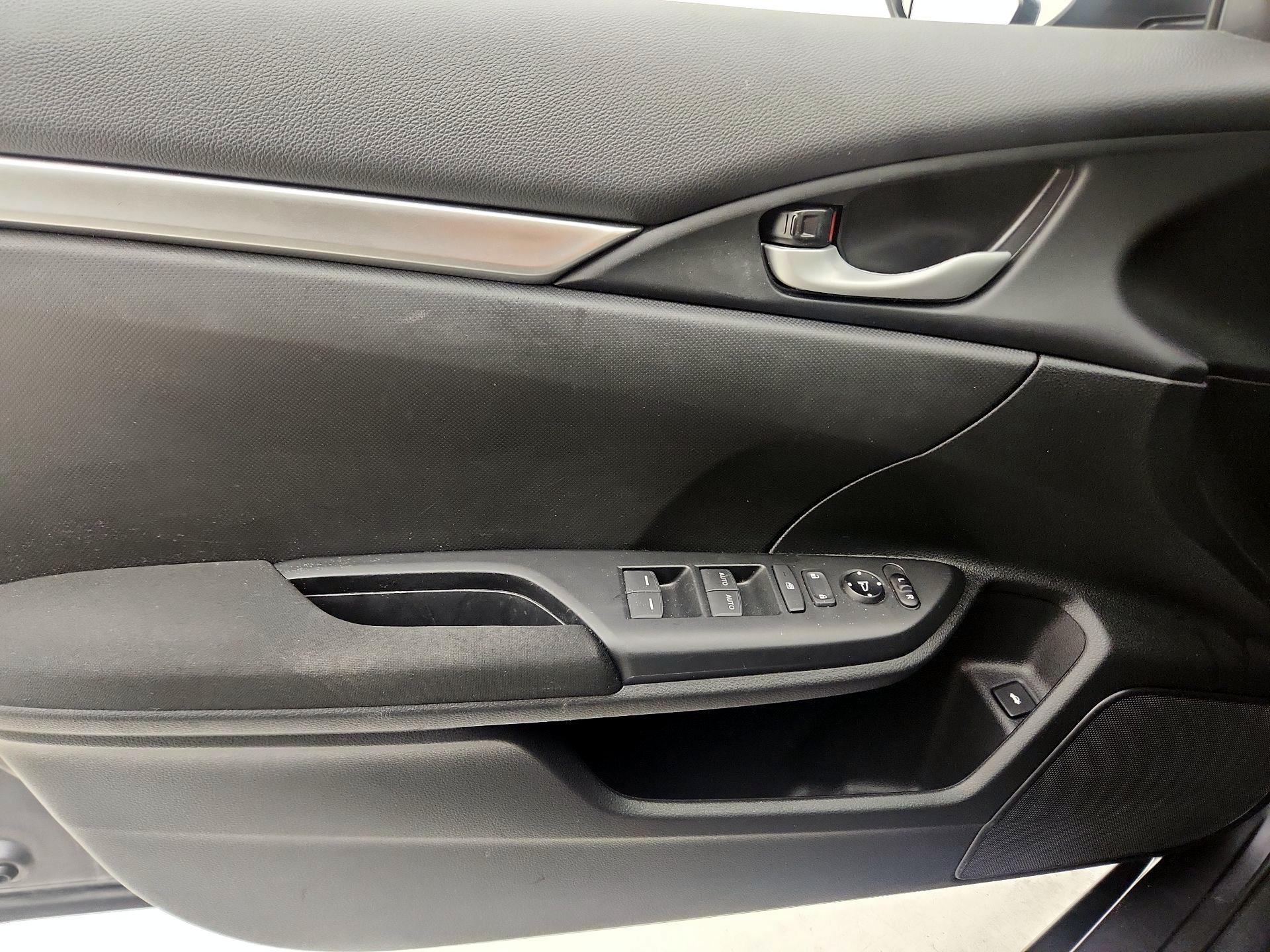 Thumbnail: 2019 Honda Civic - 12