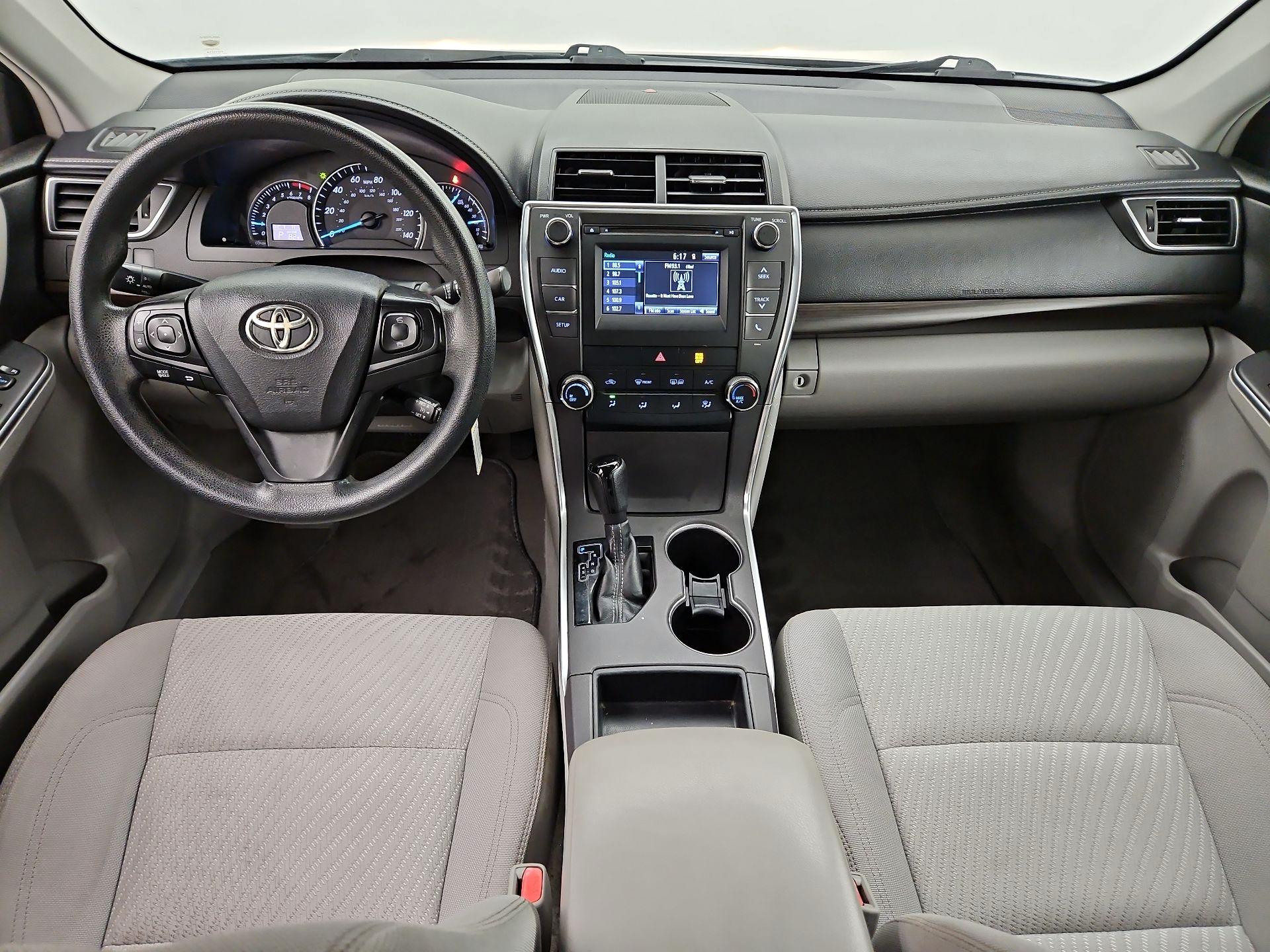Thumbnail: 2015 Toyota Camry - 9