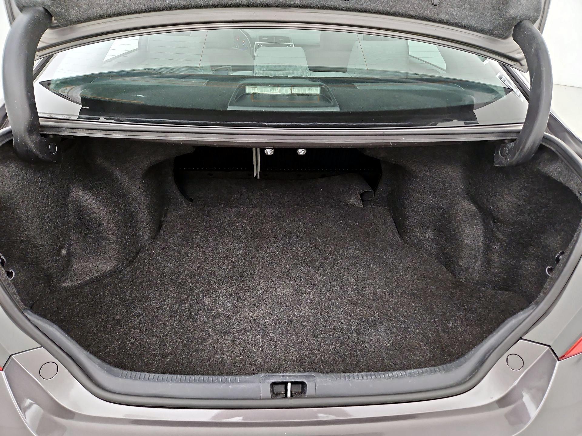 Thumbnail: 2015 Toyota Camry - 20