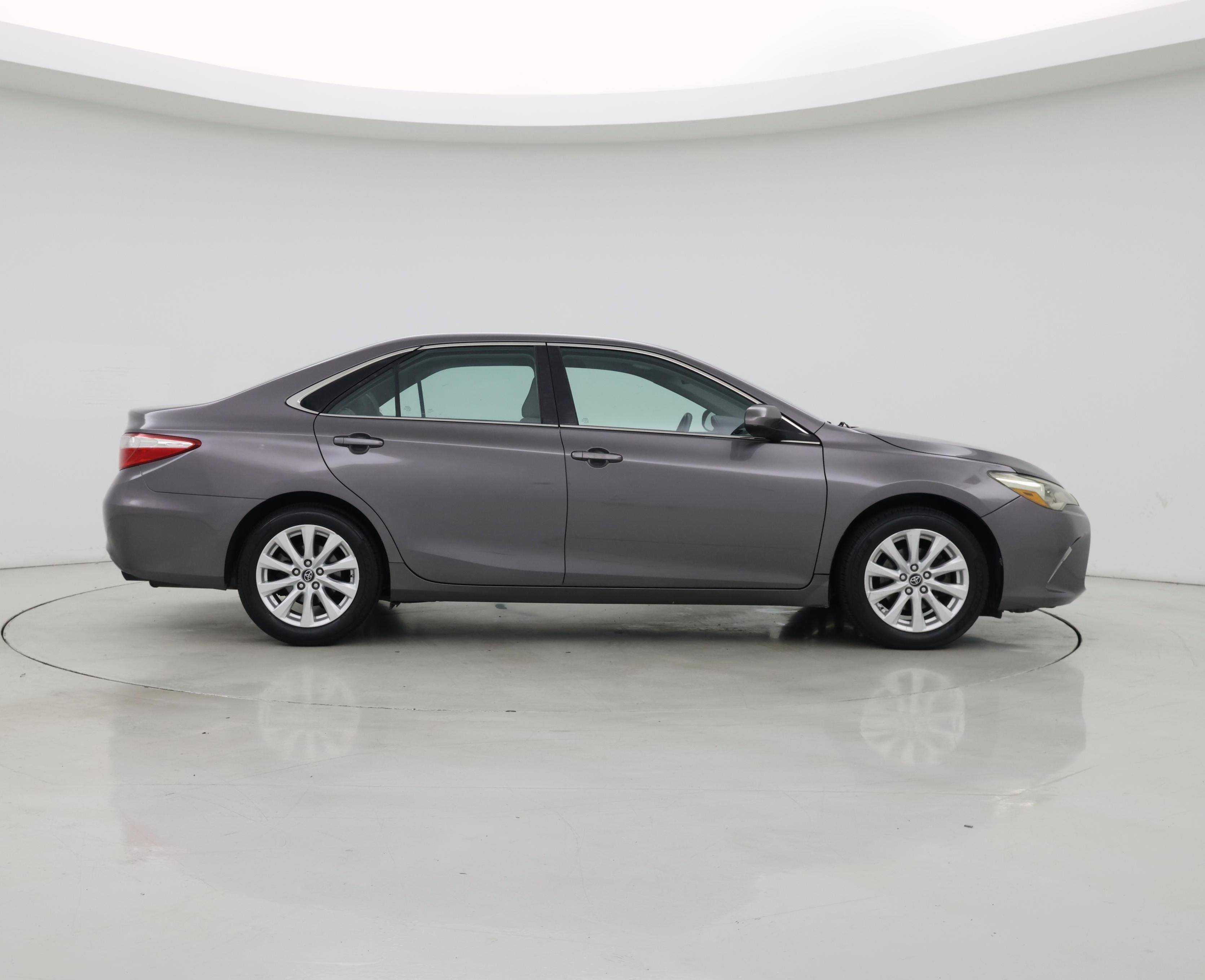 Thumbnail: 2015 Toyota Camry - 7