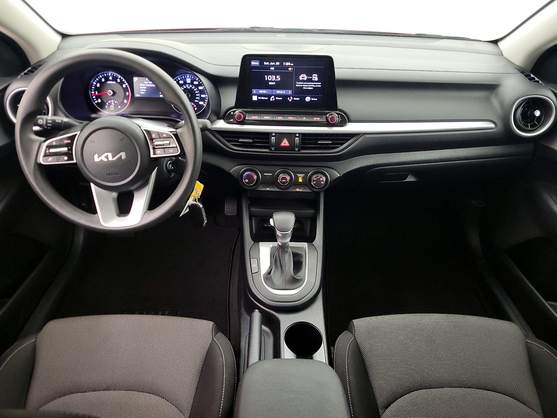 Thumbnail: 2024 Kia Forte - 9