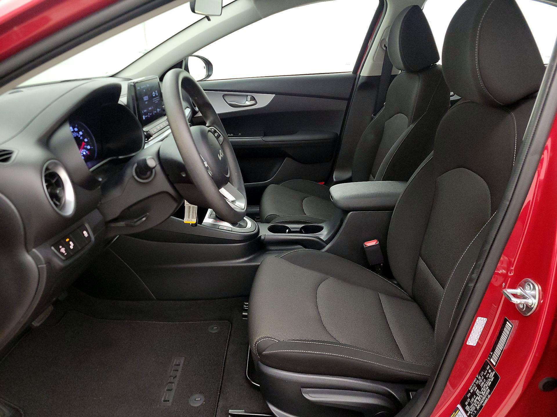 Thumbnail: 2024 Kia Forte - 11
