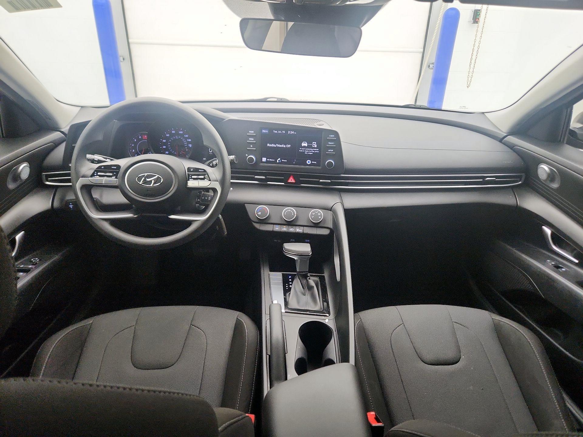 Thumbnail: 2021 Hyundai Elantra - 9