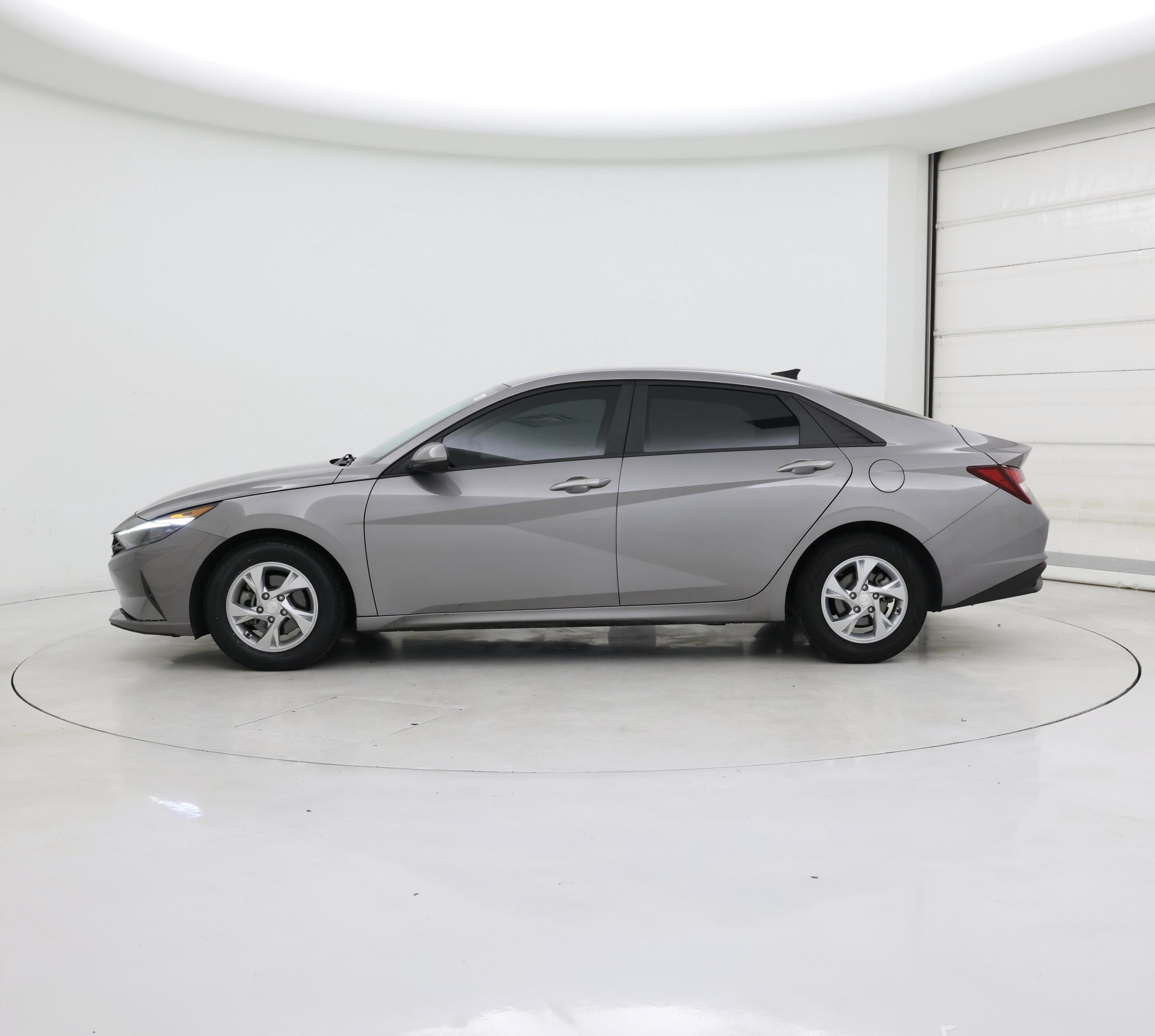 Thumbnail: 2021 Hyundai Elantra - 3