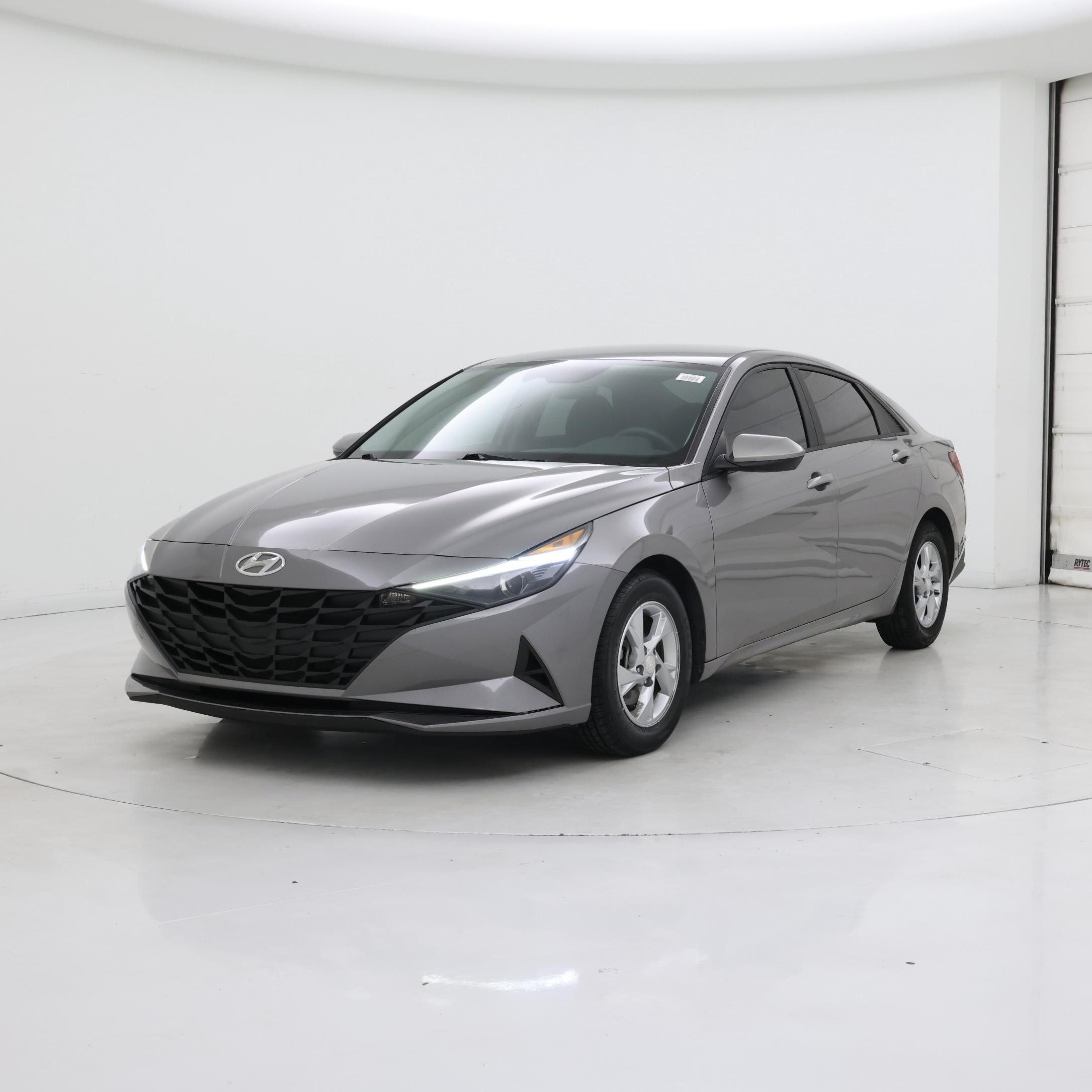 Thumbnail: 2021 Hyundai Elantra - 4