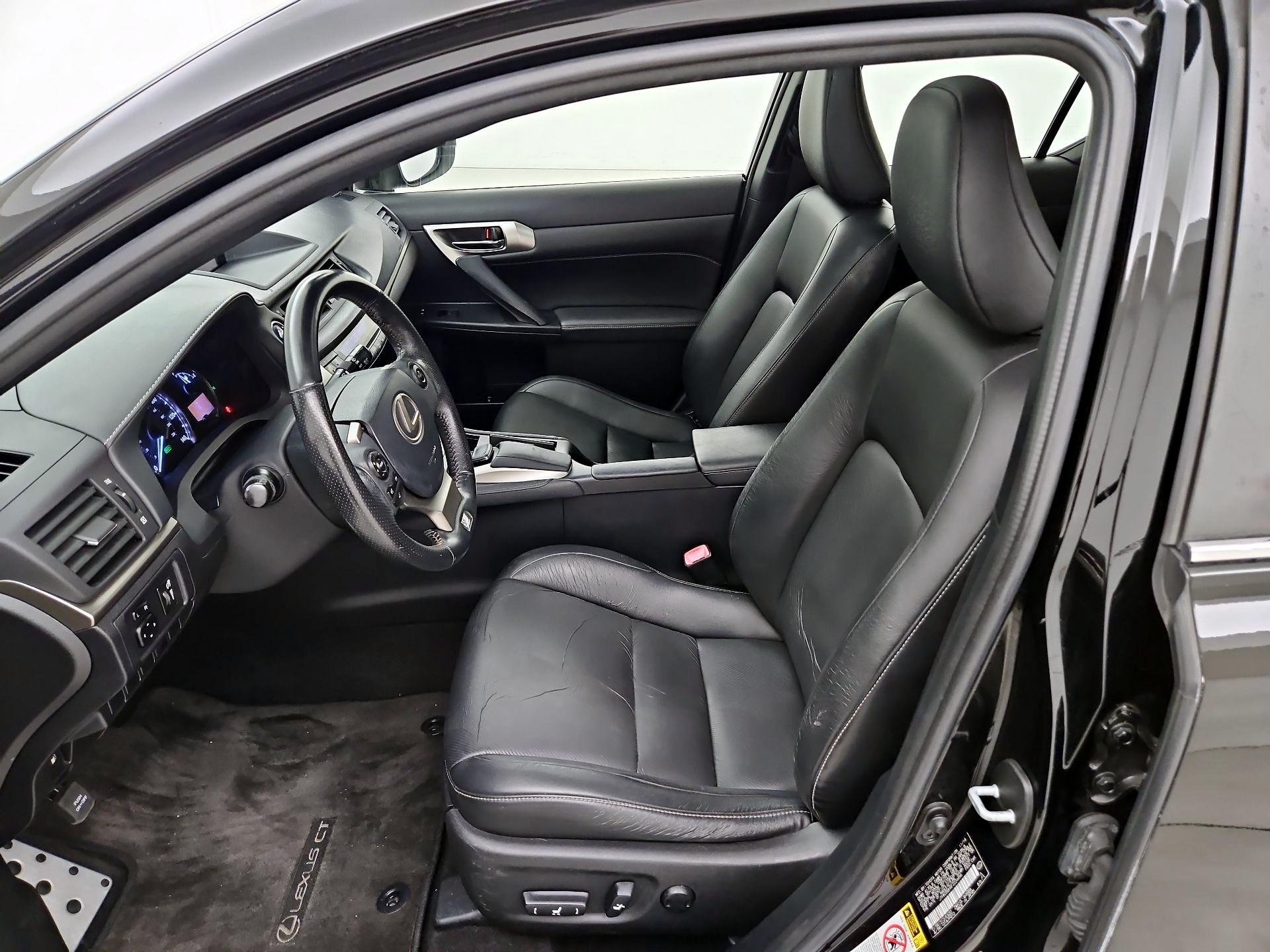 Thumbnail: 2015 Lexus CT - 11