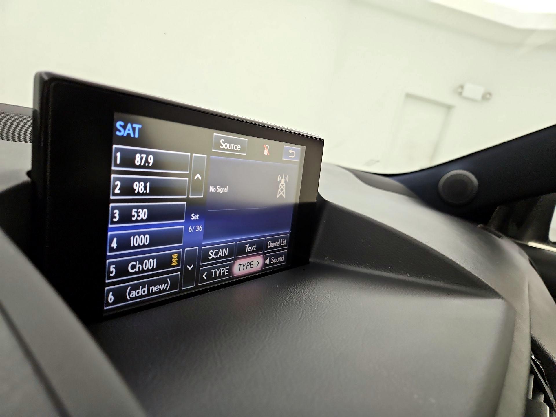 Thumbnail: 2015 Lexus CT - 16