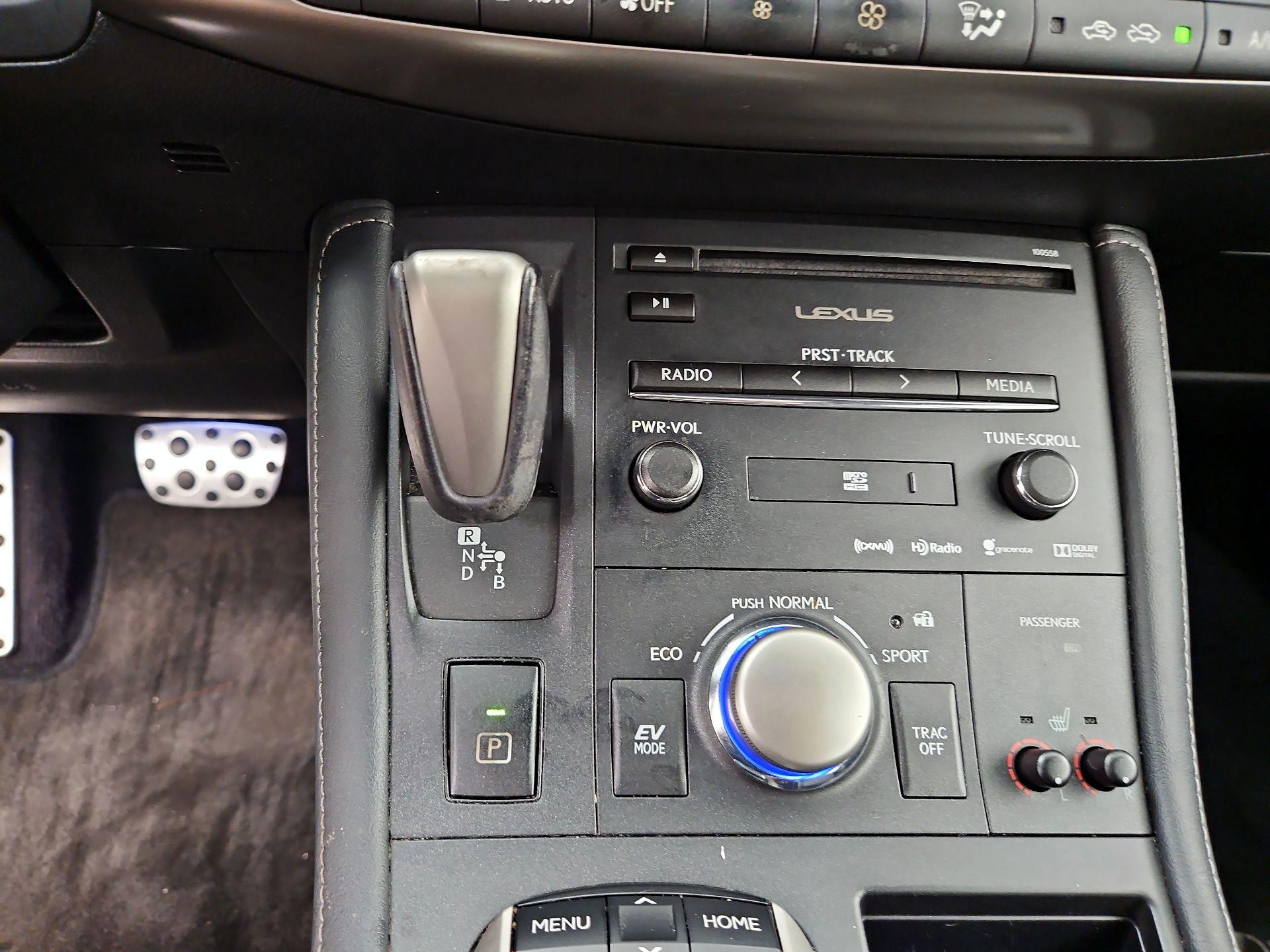 Thumbnail: 2015 Lexus CT - 18
