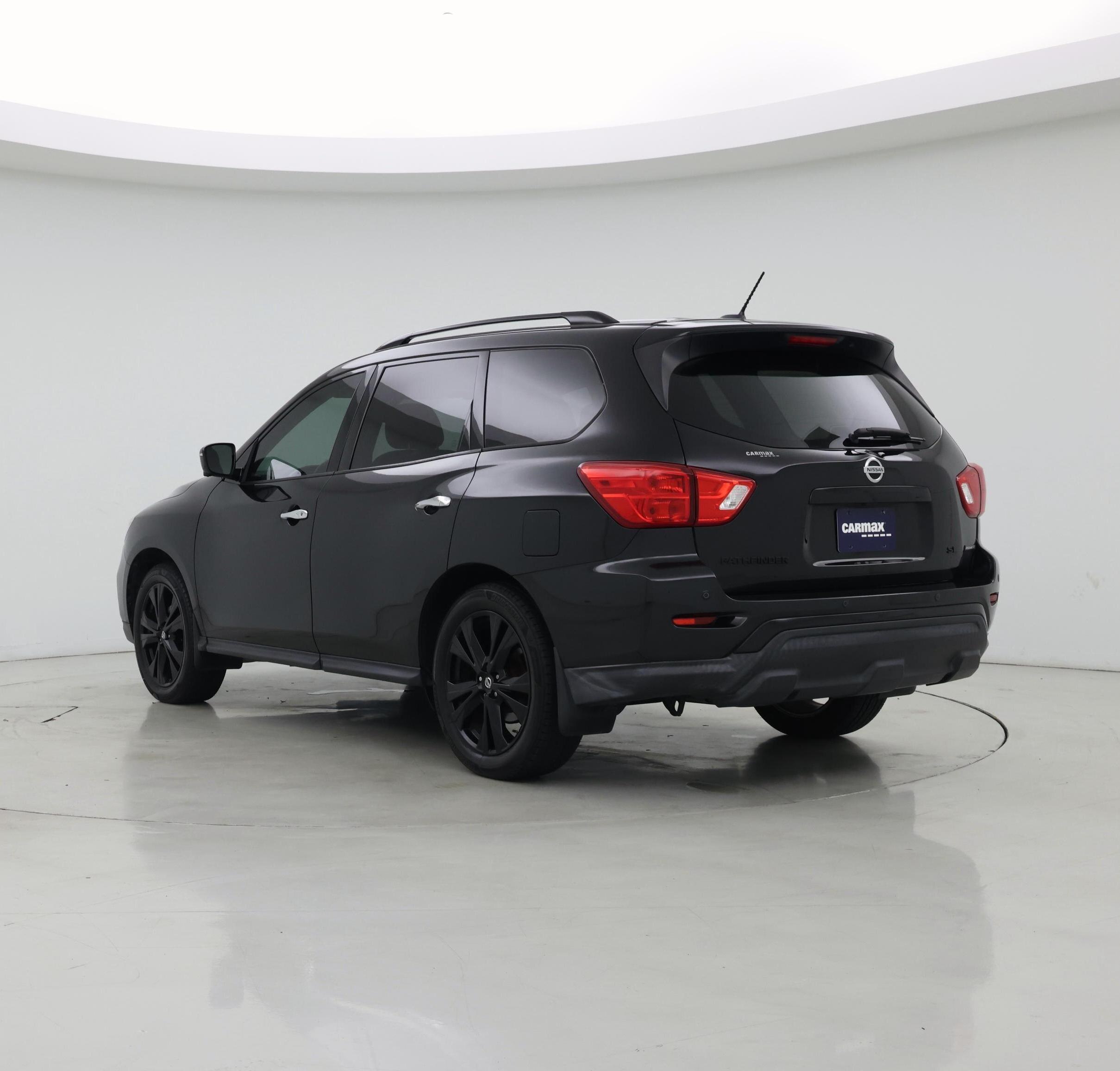 Thumbnail: 2018 Nissan Pathfinder - 2