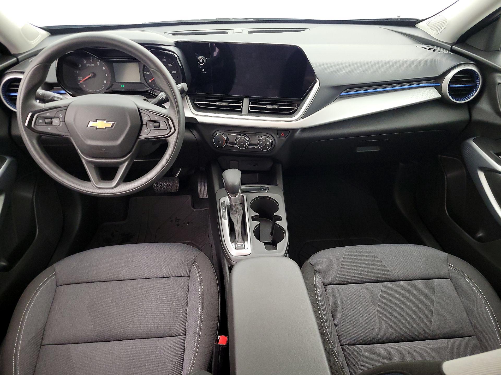 Thumbnail: 2024 Chevrolet Trax - 9
