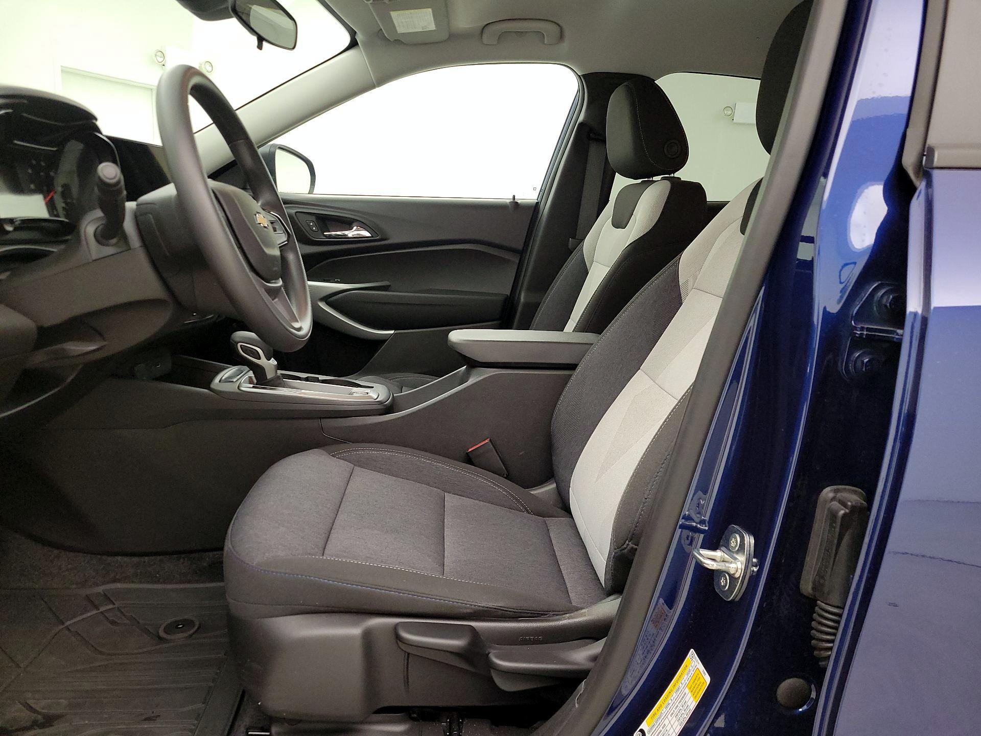 Thumbnail: 2024 Chevrolet Trax - 11