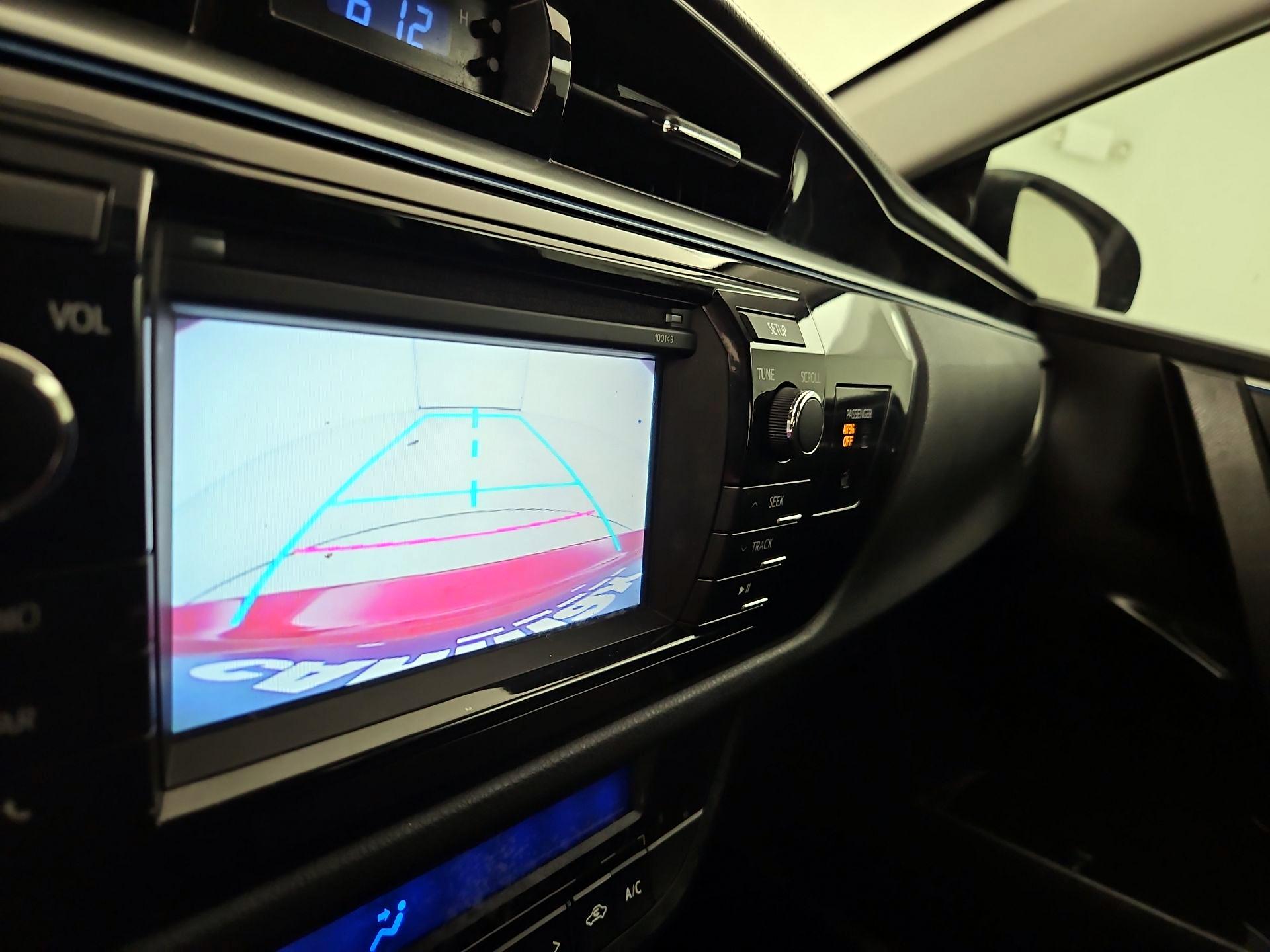 Thumbnail: 2015 Toyota Corolla - 14