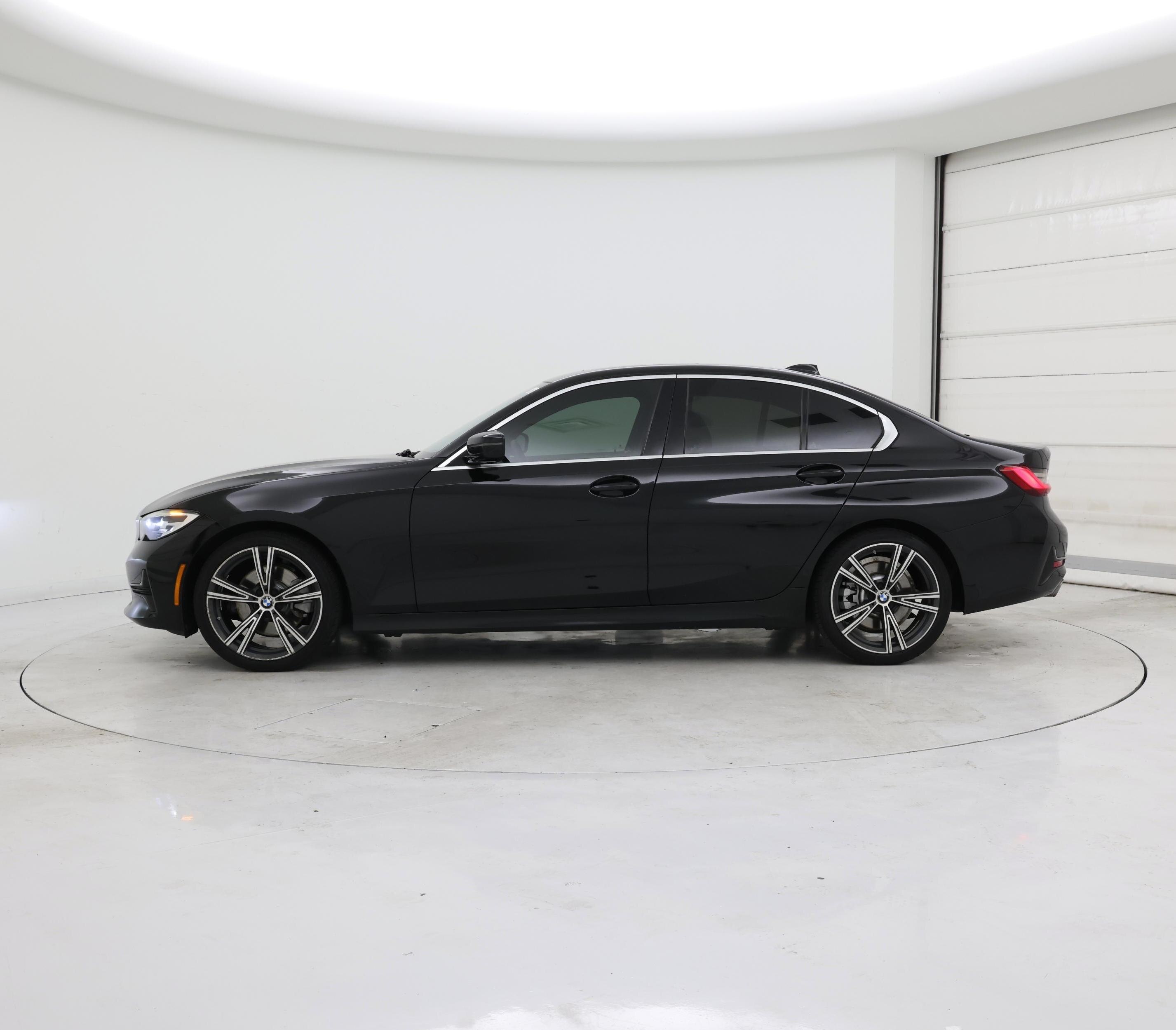 Thumbnail: 2020 BMW 3 Series - 3