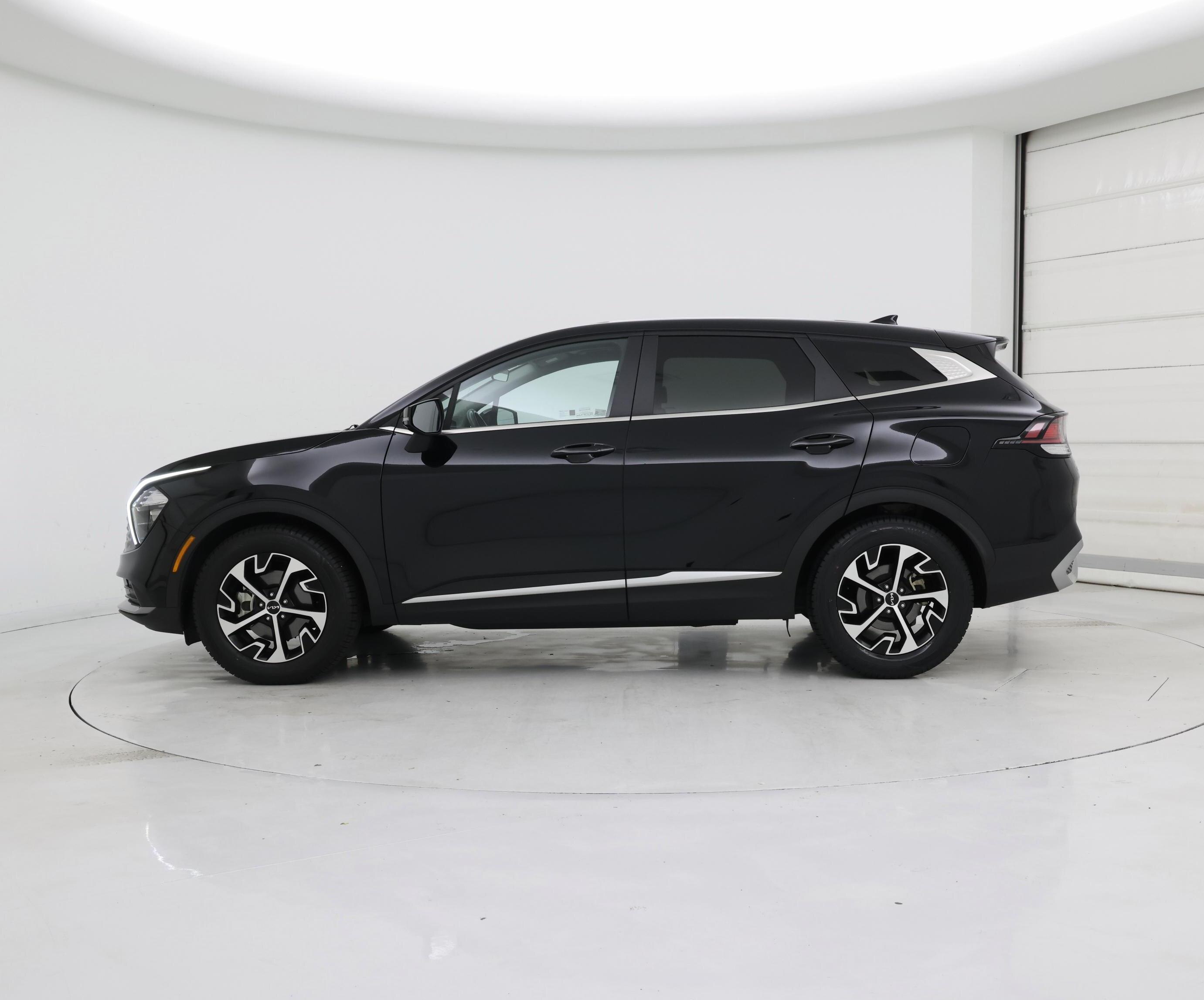 Thumbnail: 2023 Kia Sportage - 3