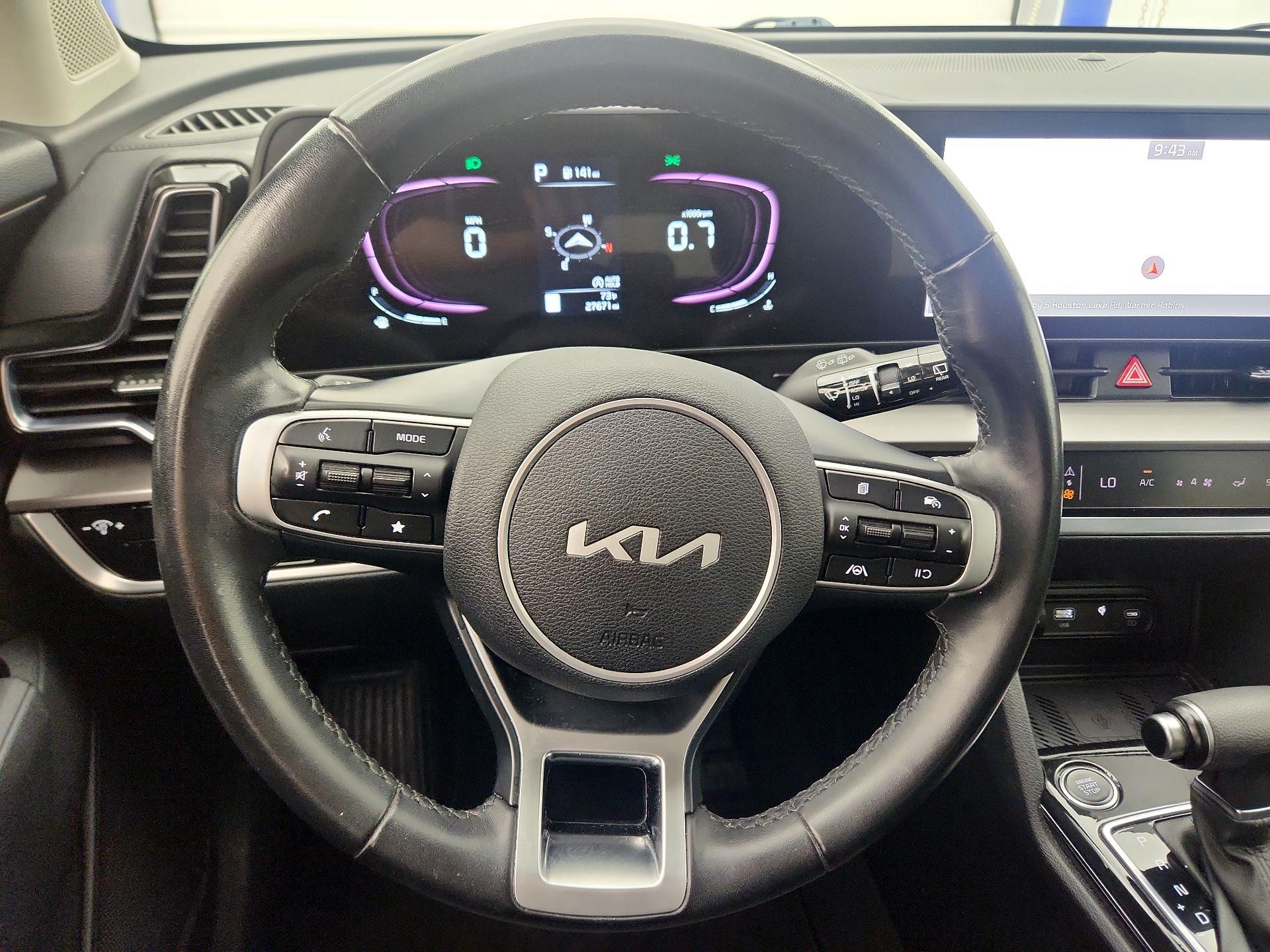 Thumbnail: 2023 Kia Sportage - 10