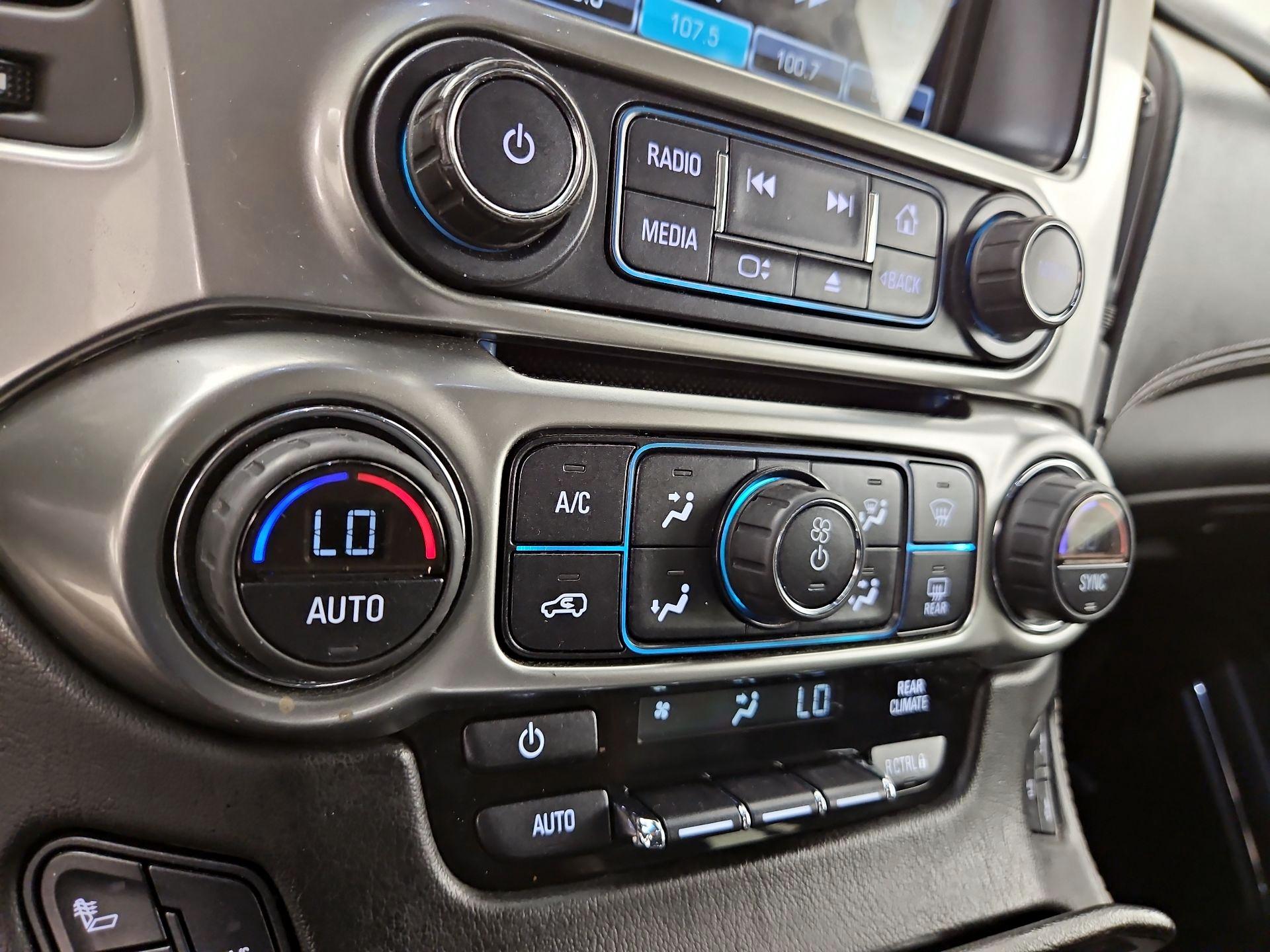 Thumbnail: 2015 Chevrolet Tahoe - 16