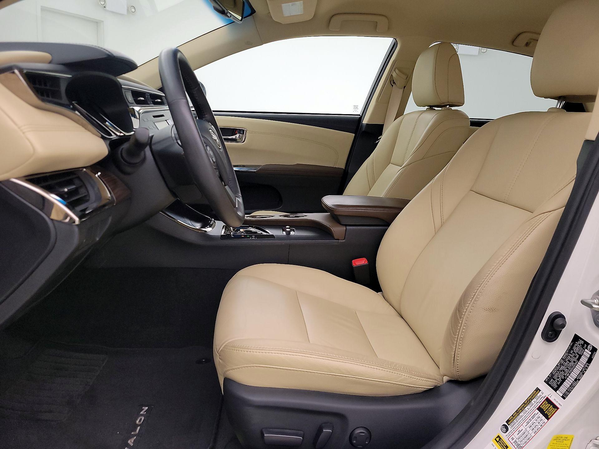 Thumbnail: 2013 Toyota Avalon - 11