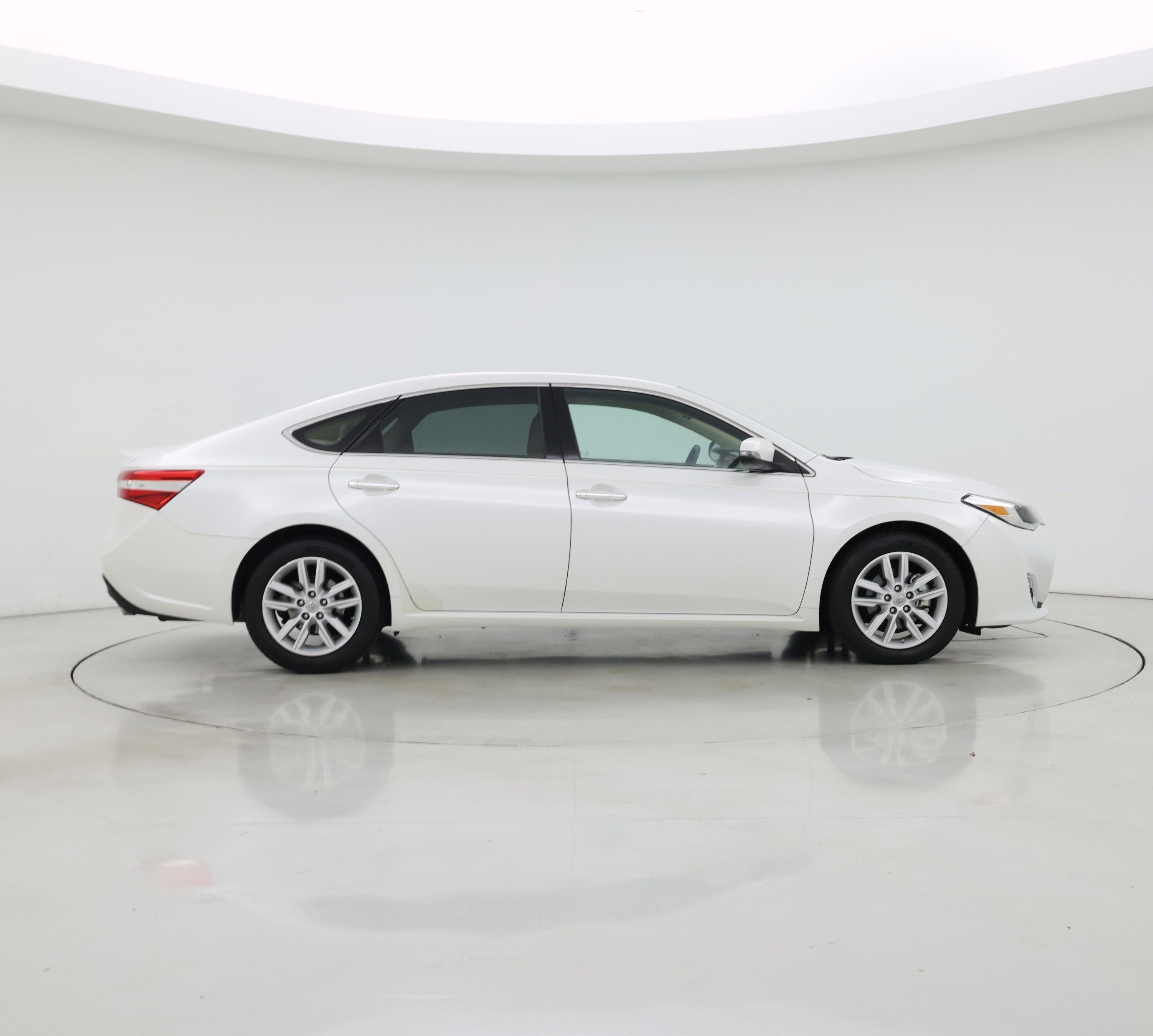 Thumbnail: 2013 Toyota Avalon - 7
