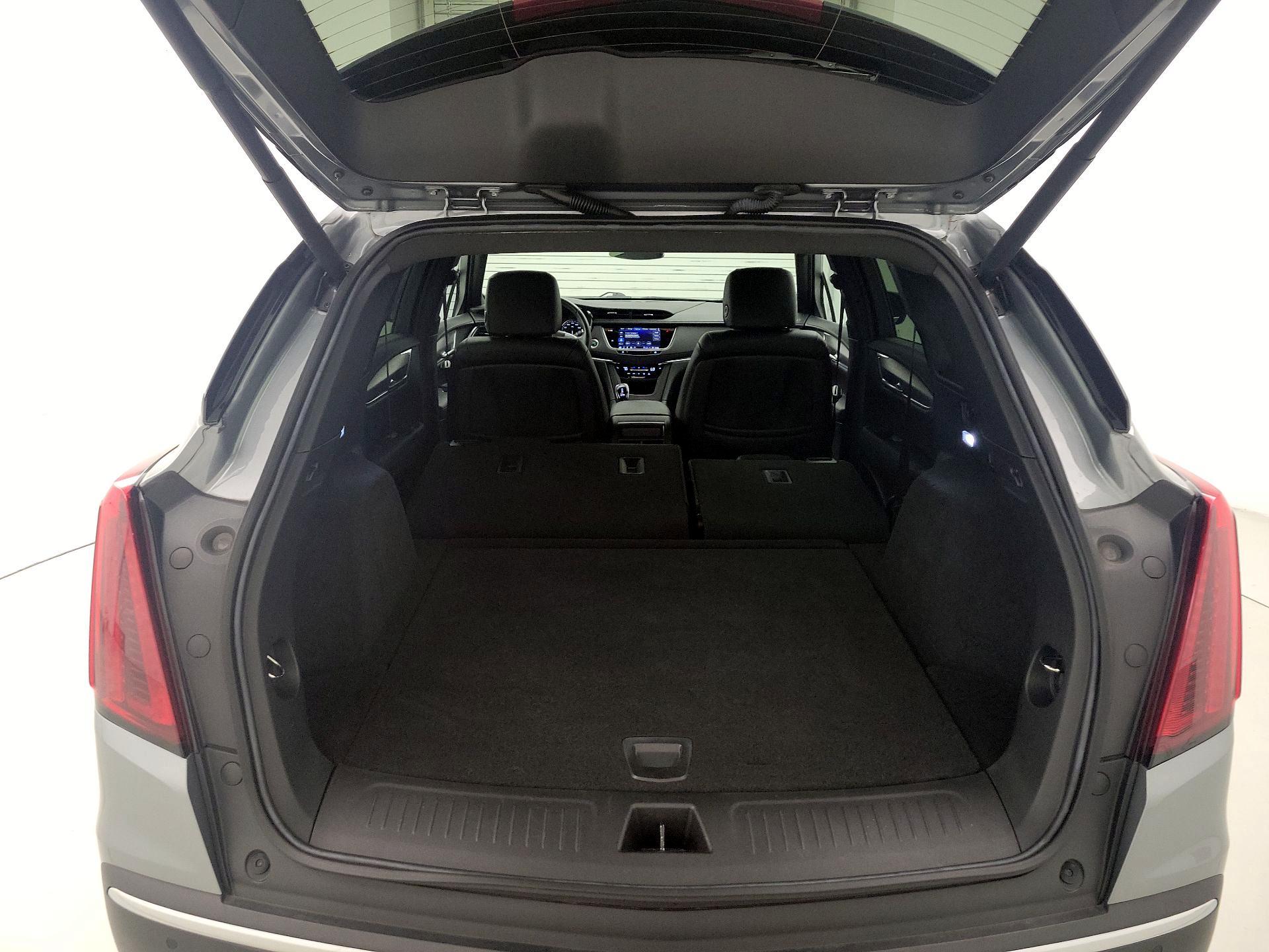Thumbnail: 2023 Cadillac XT5 - 20