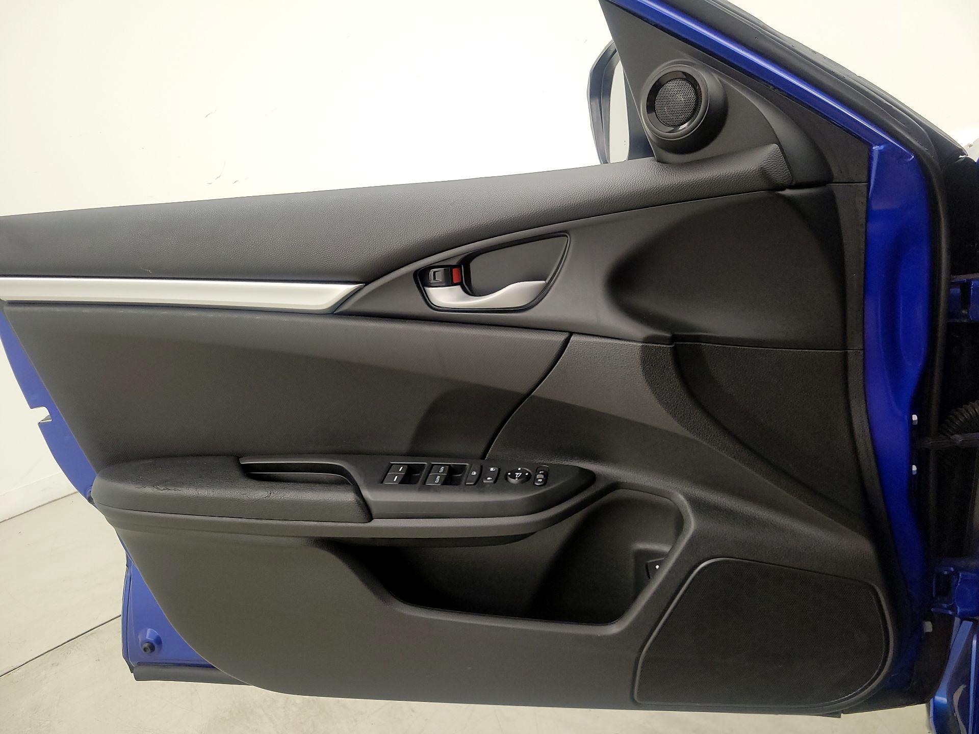 Thumbnail: 2019 Honda Civic - 12