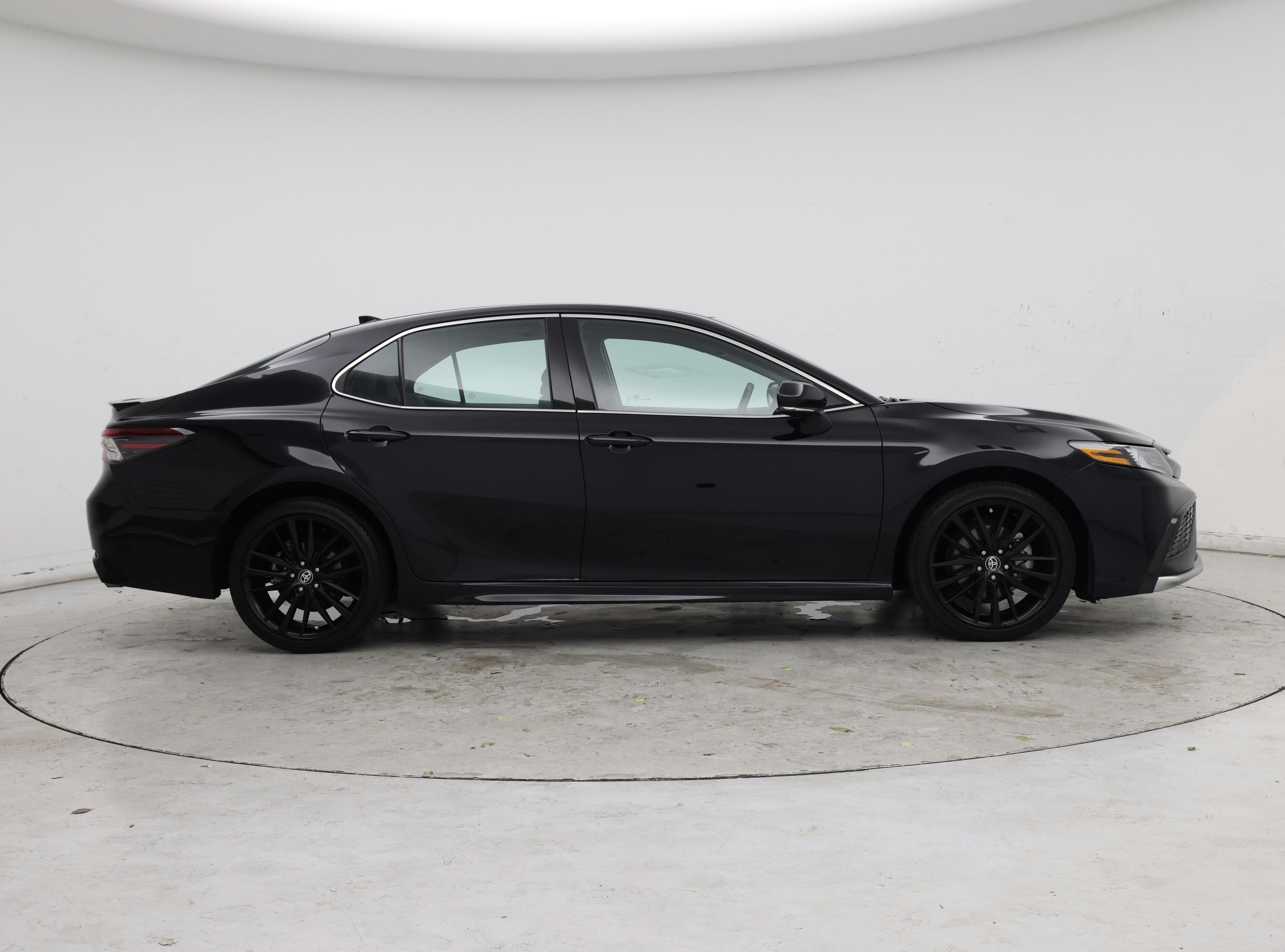 Thumbnail: 2023 Toyota Camry - 7