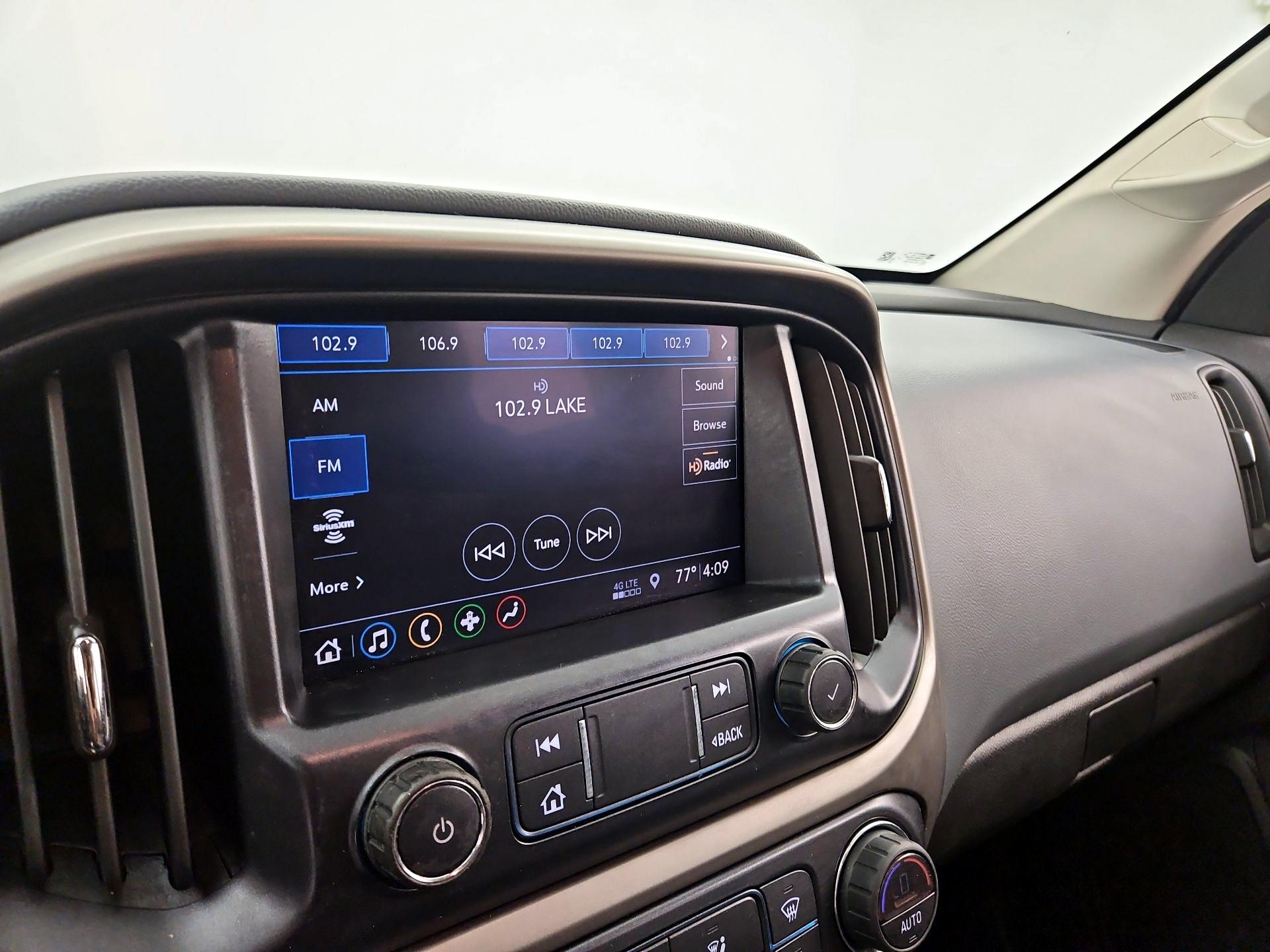 Thumbnail: 2021 Chevrolet Colorado - 15