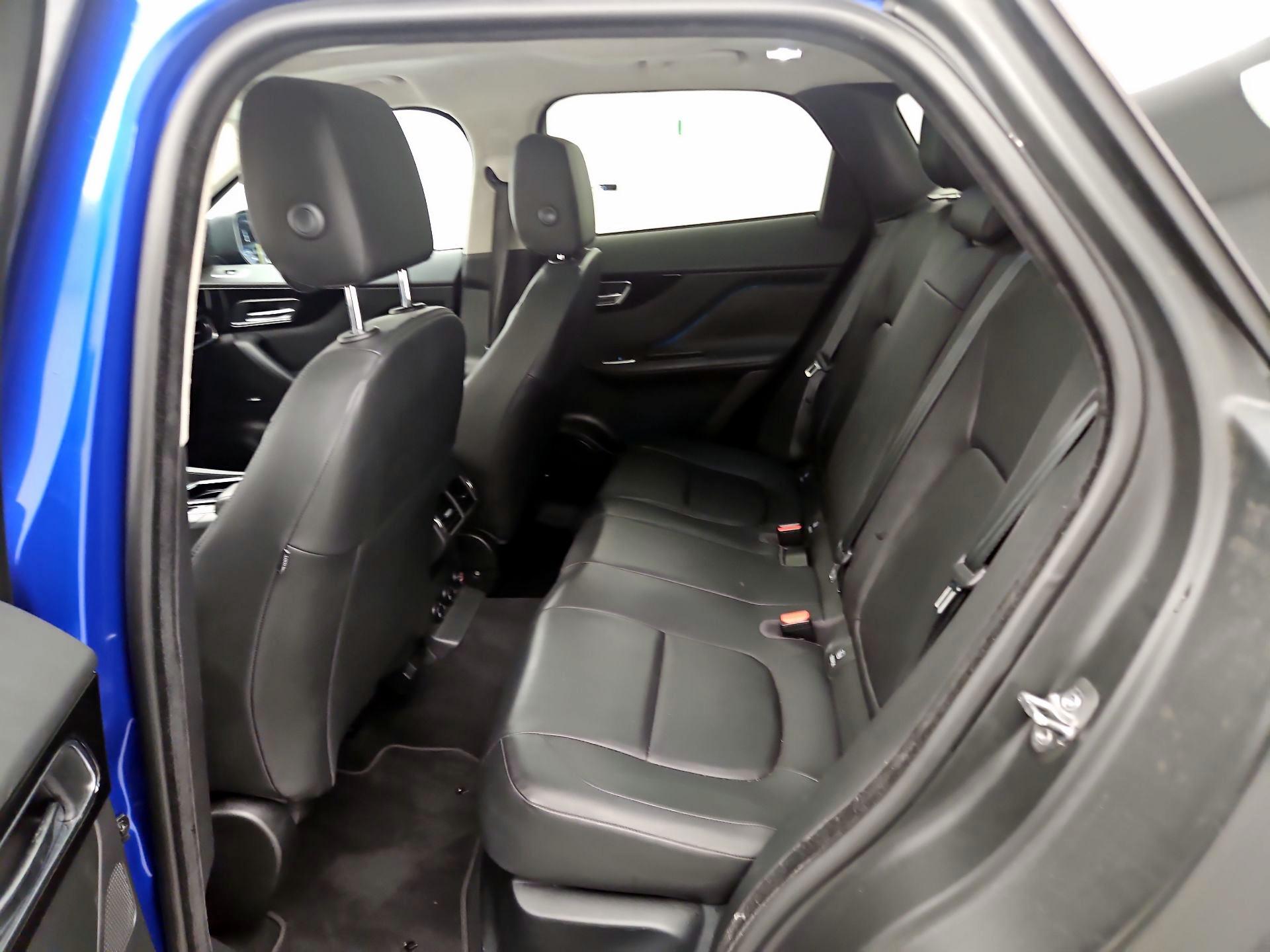 Thumbnail: 2020 Jaguar F-Pace - 20