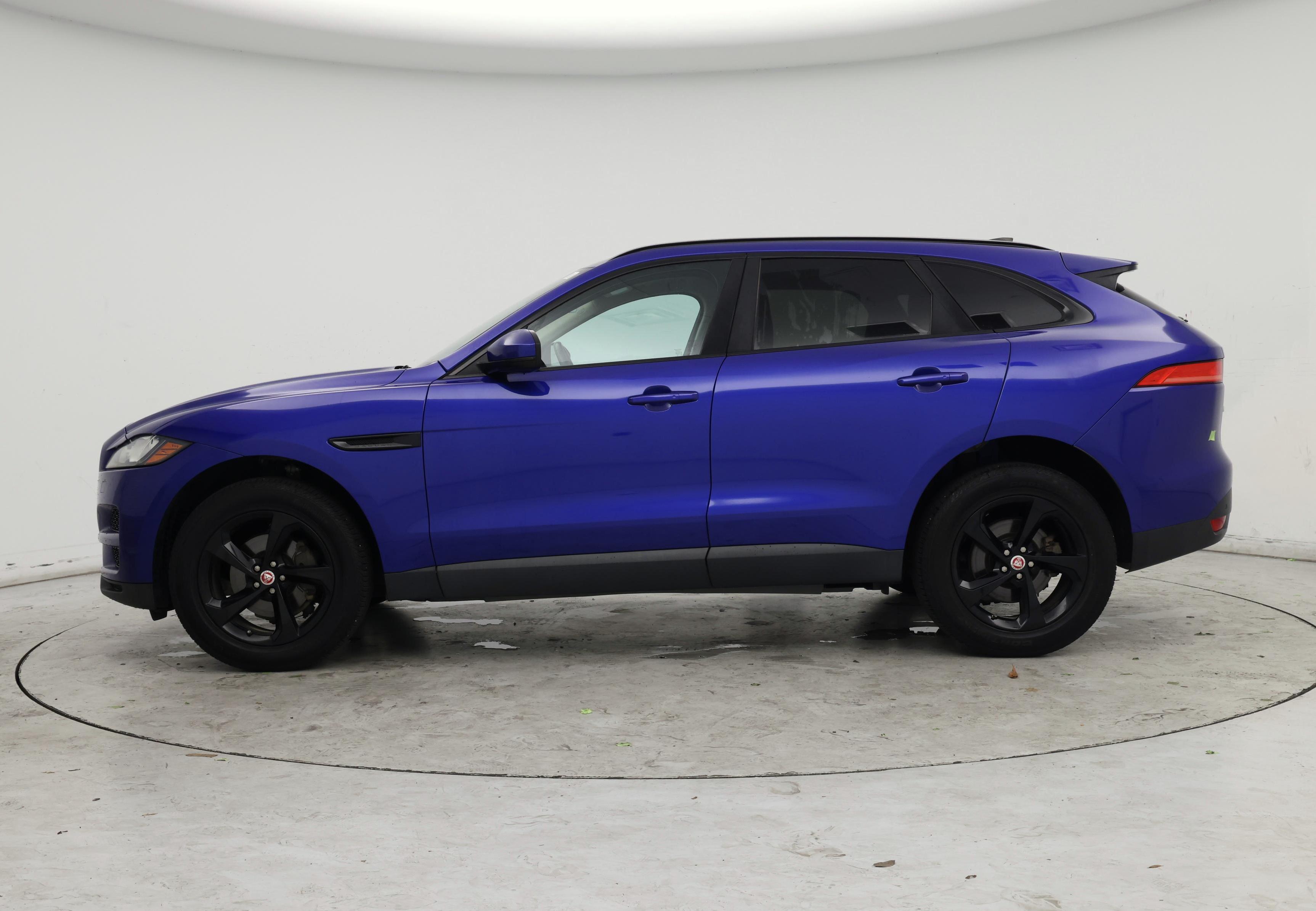 Thumbnail: 2020 Jaguar F-Pace - 3
