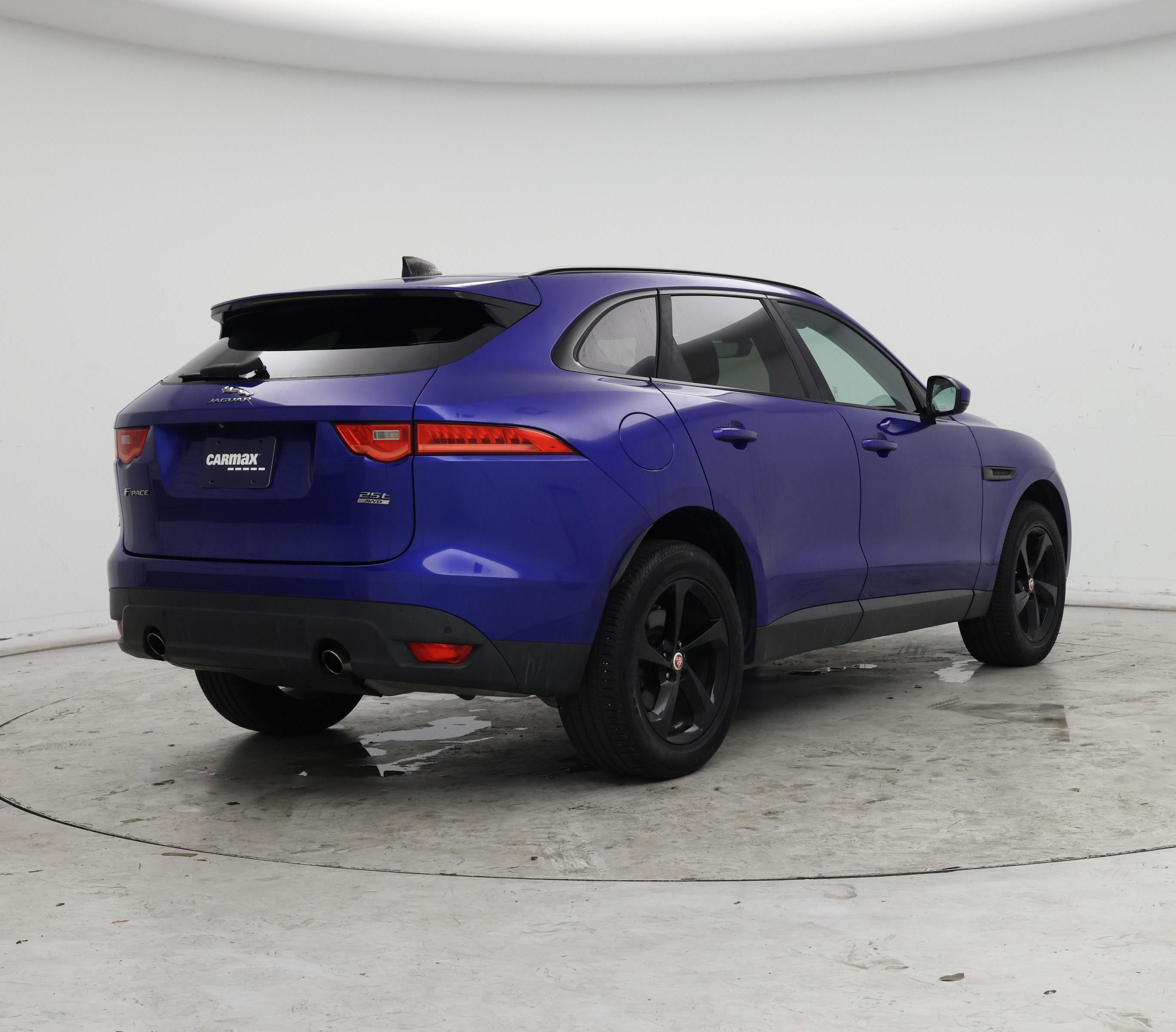 Thumbnail: 2020 Jaguar F-Pace - 8