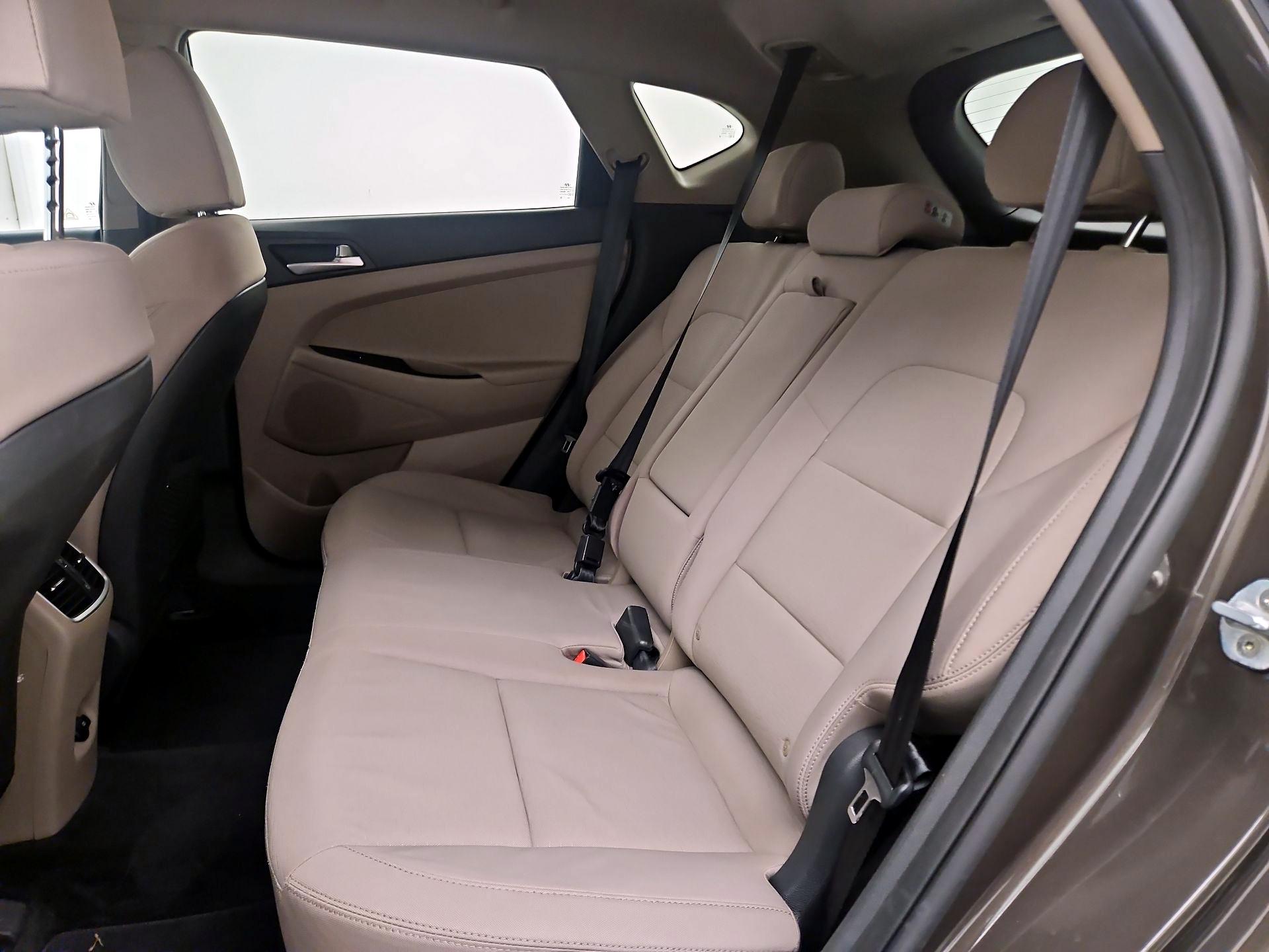 Thumbnail: 2020 Hyundai Tucson - 19