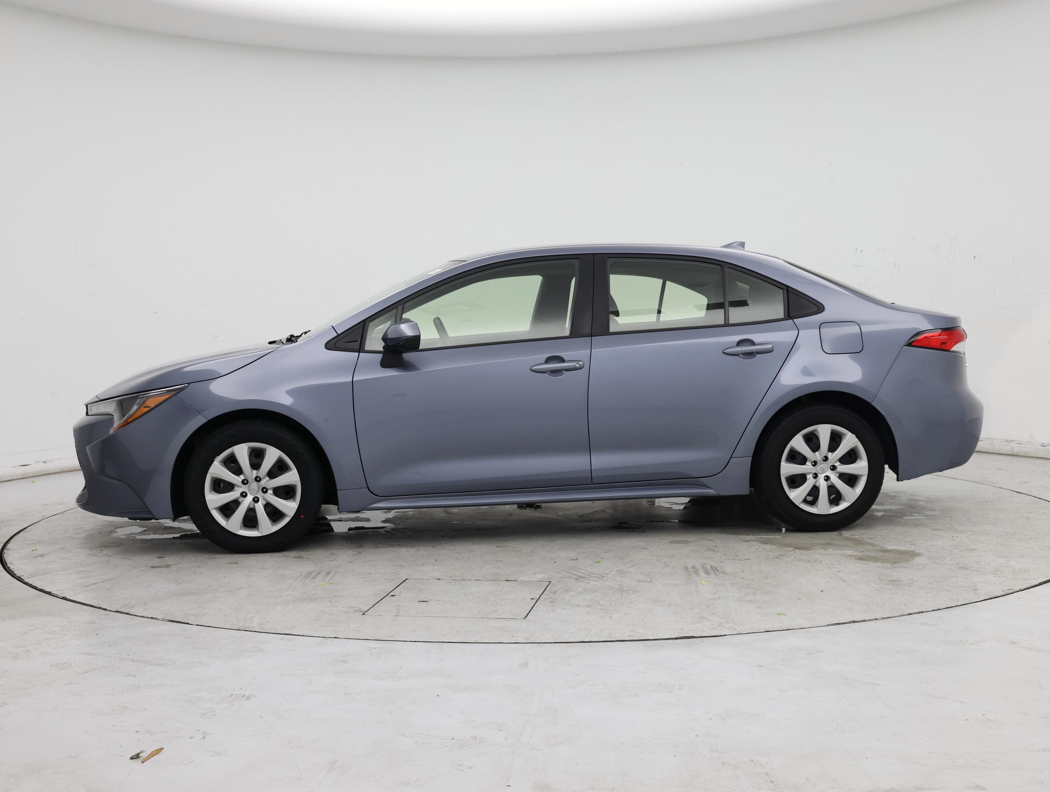 Thumbnail: 2022 Toyota Corolla - 3