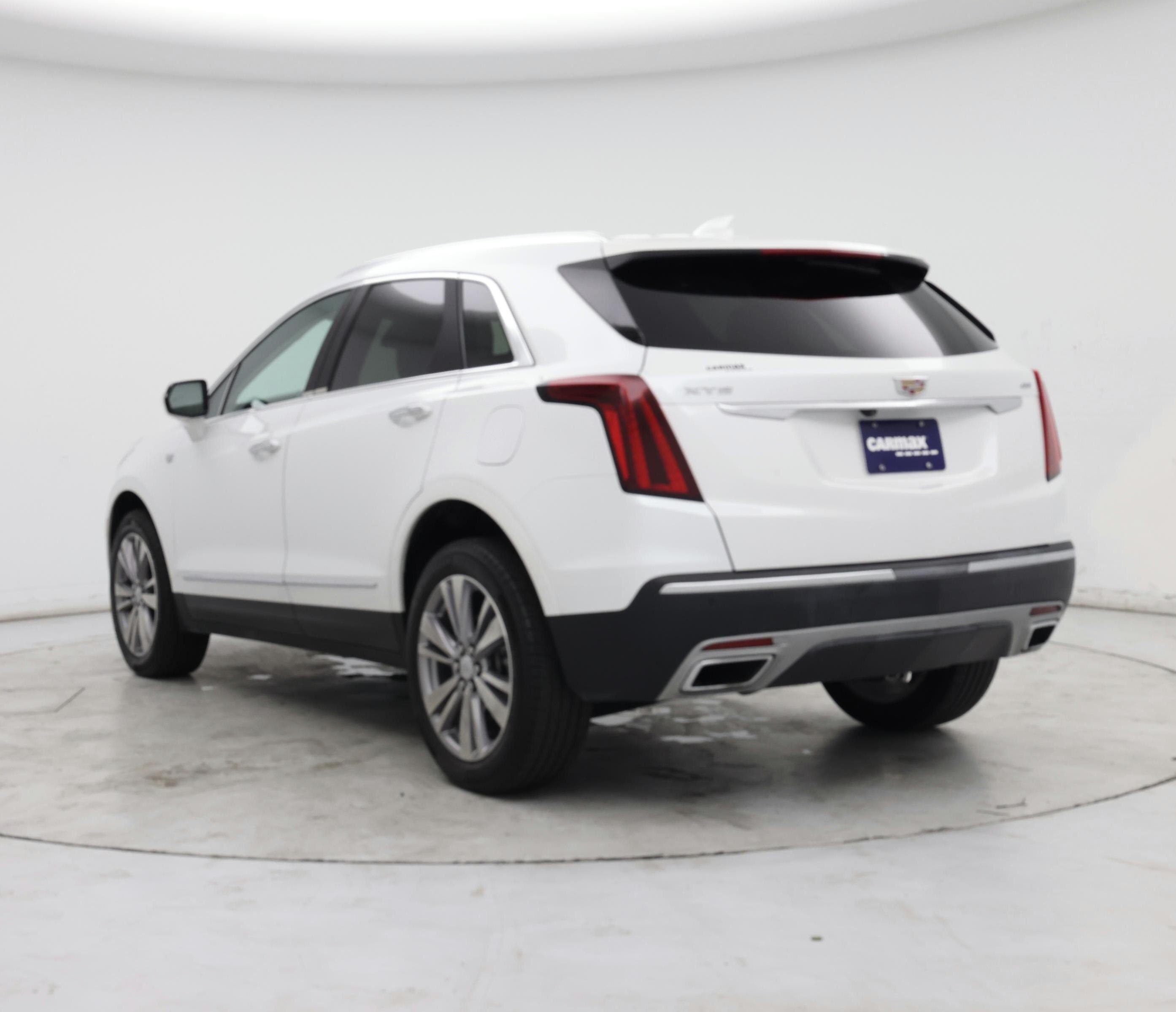 Thumbnail: 2023 Cadillac XT5 - 2