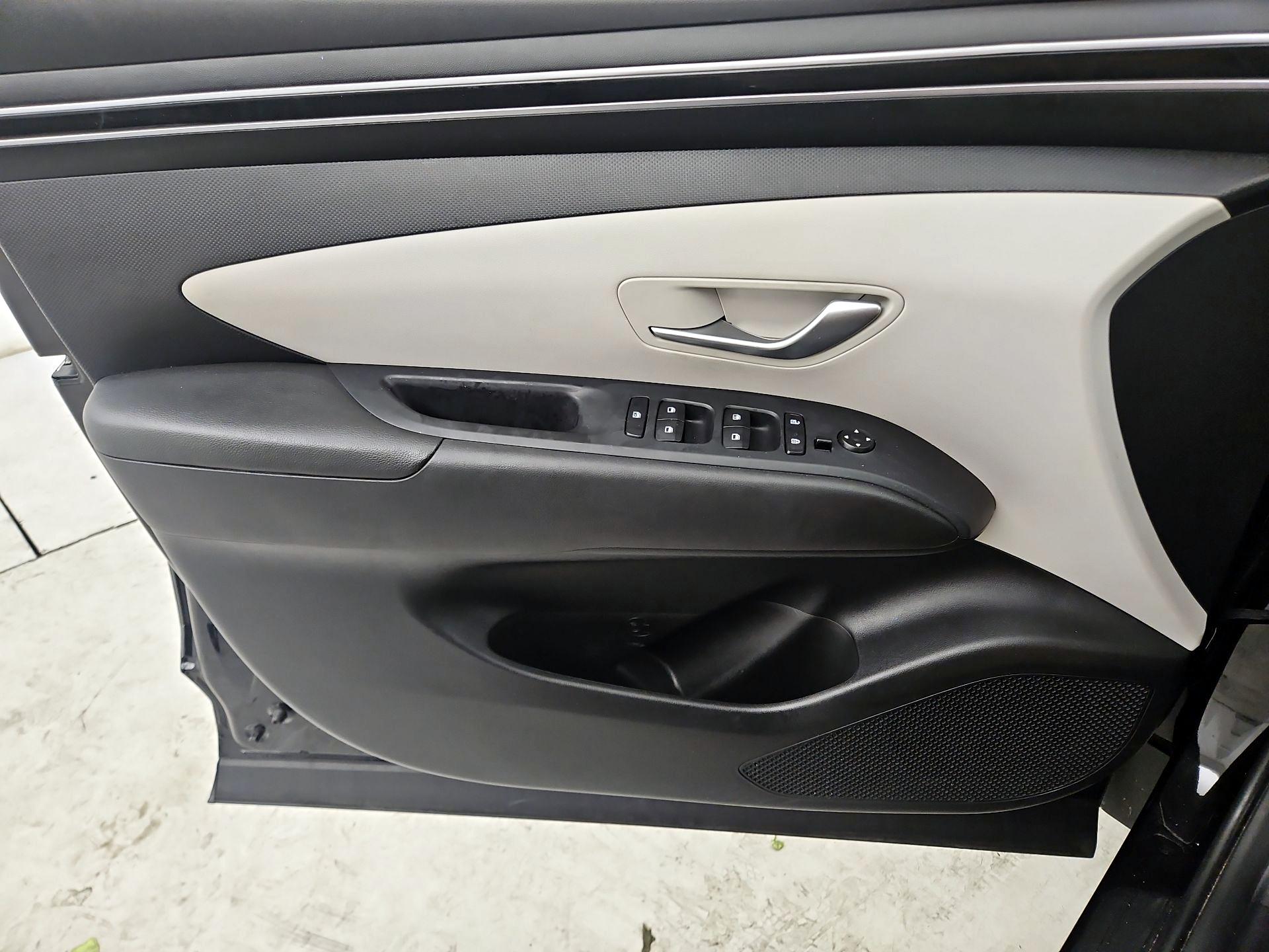 Thumbnail: 2023 Hyundai Tucson - 12