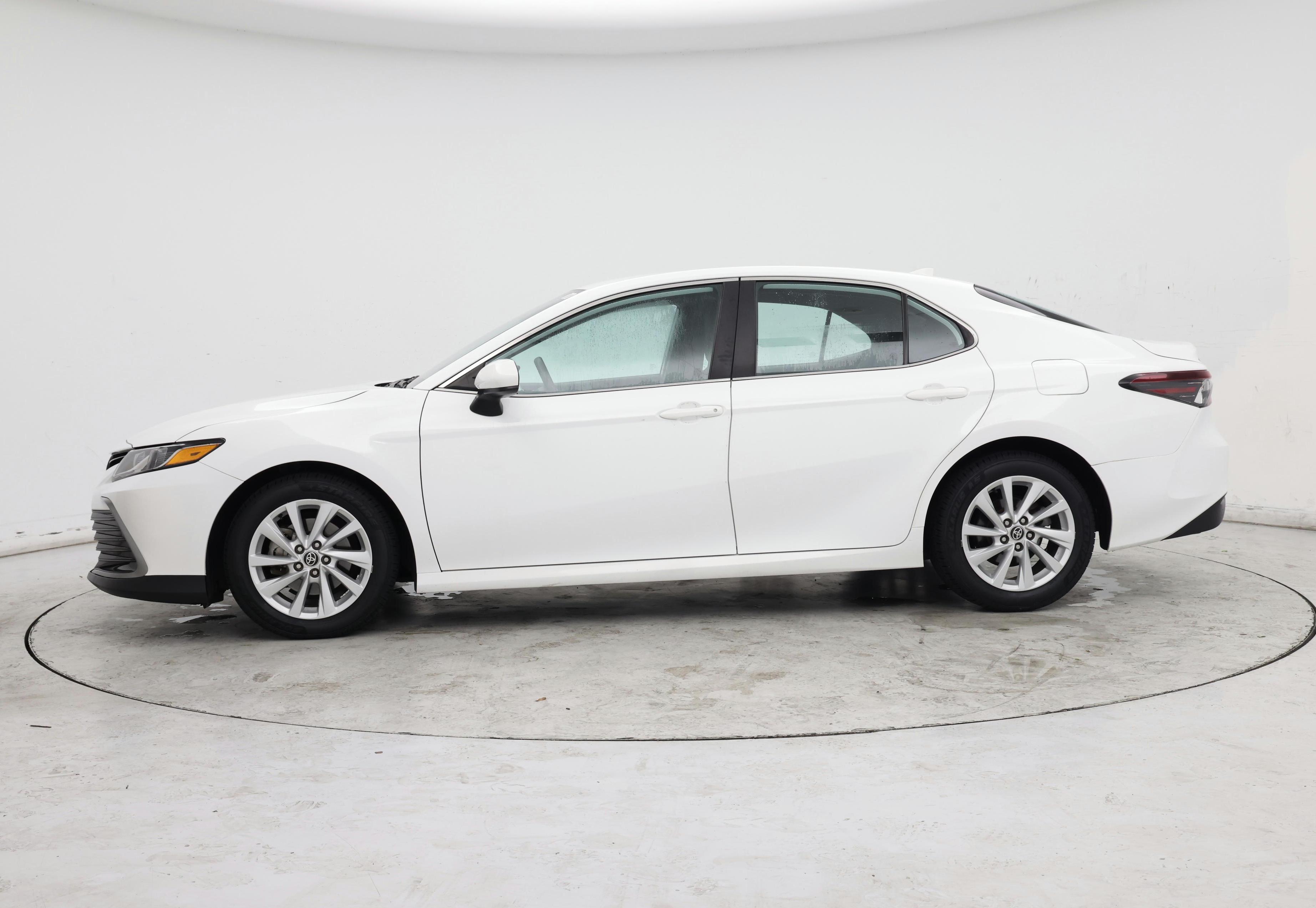 Thumbnail: 2022 Toyota Camry - 3