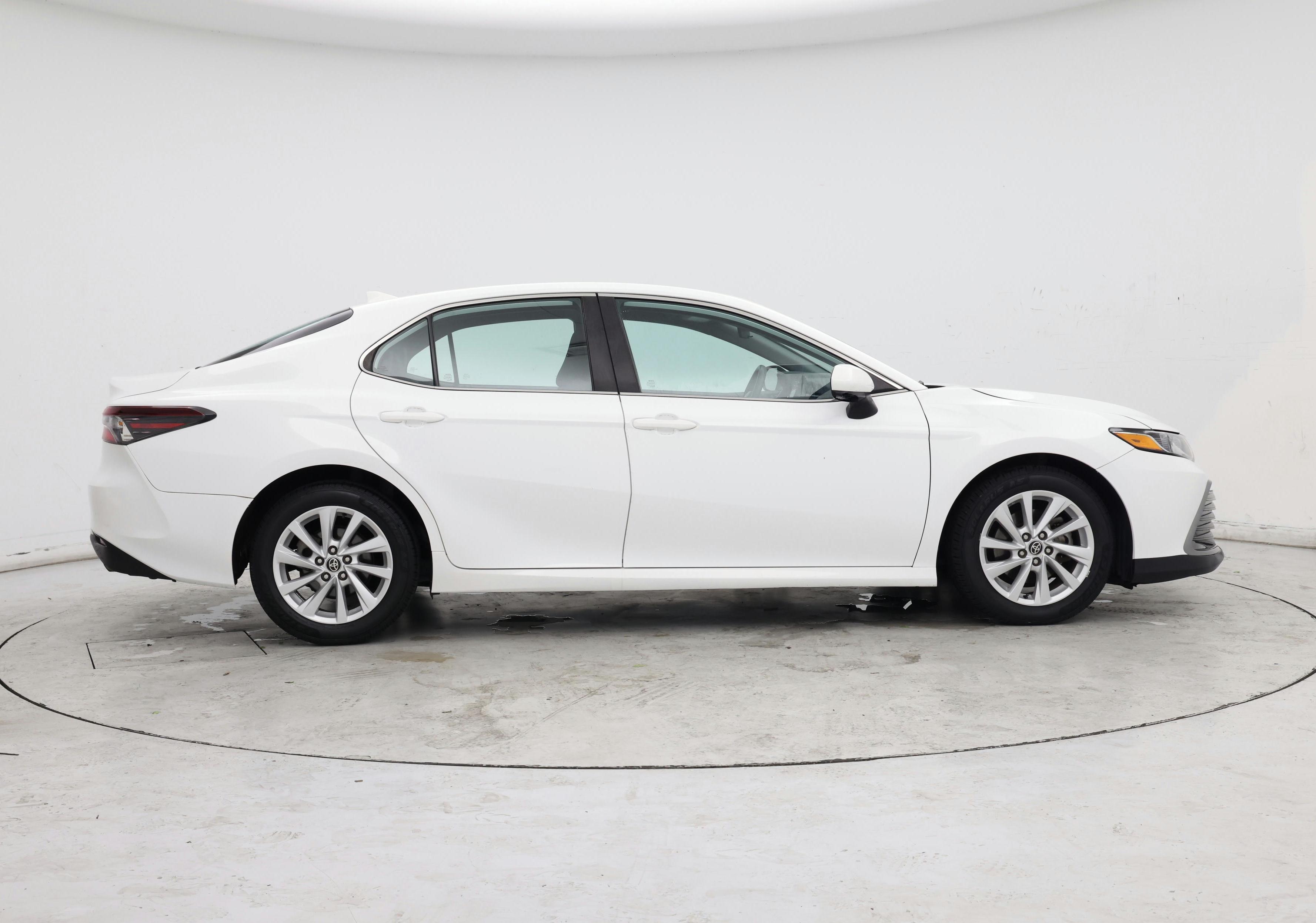 Thumbnail: 2022 Toyota Camry - 7