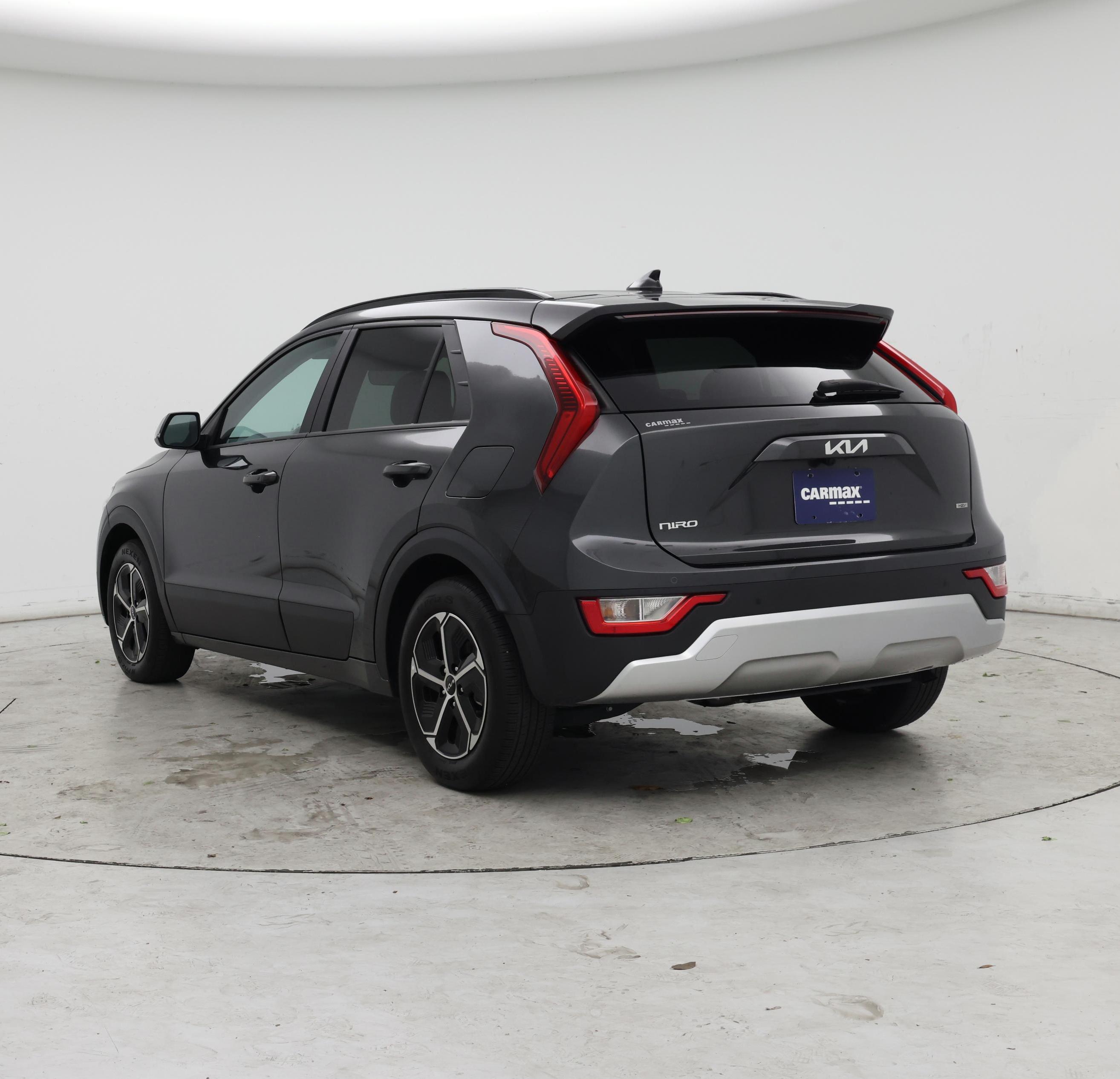 Thumbnail: 2023 Kia Niro - 2