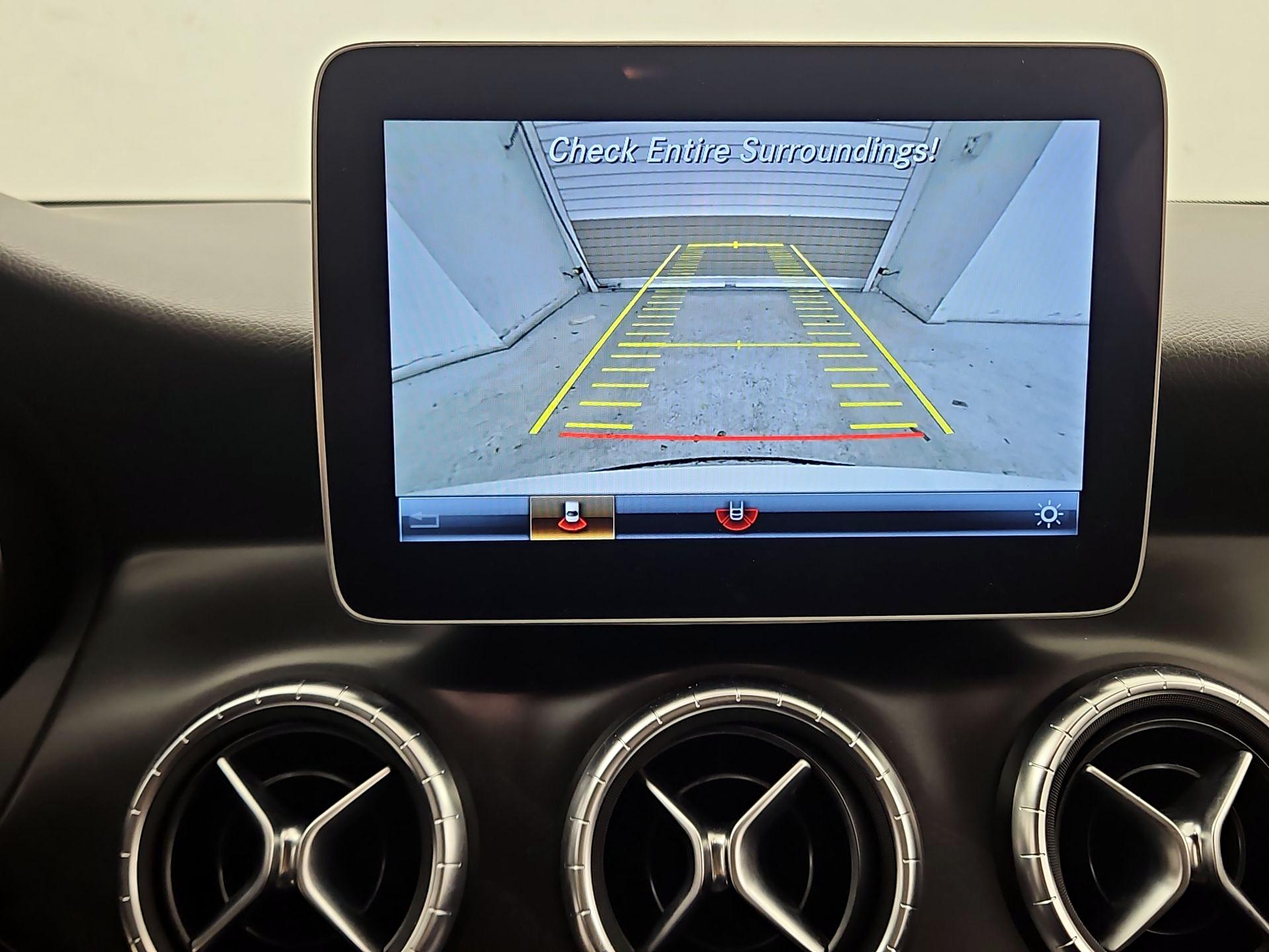 Thumbnail: 2019 Mercedes-Benz CLA - 14