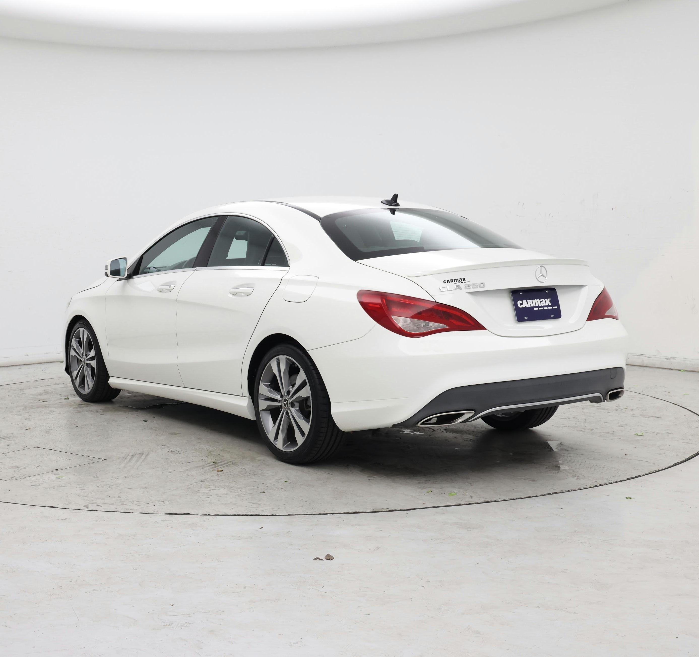 Thumbnail: 2019 Mercedes-Benz CLA - 2