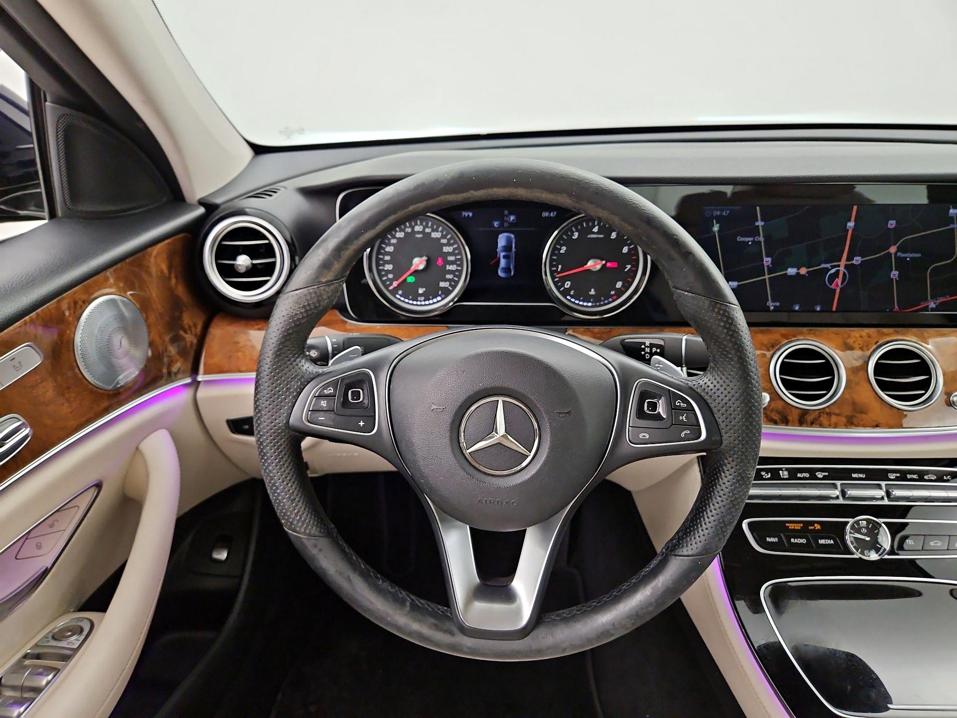 Thumbnail: 2017 Mercedes-Benz E-Class - 10