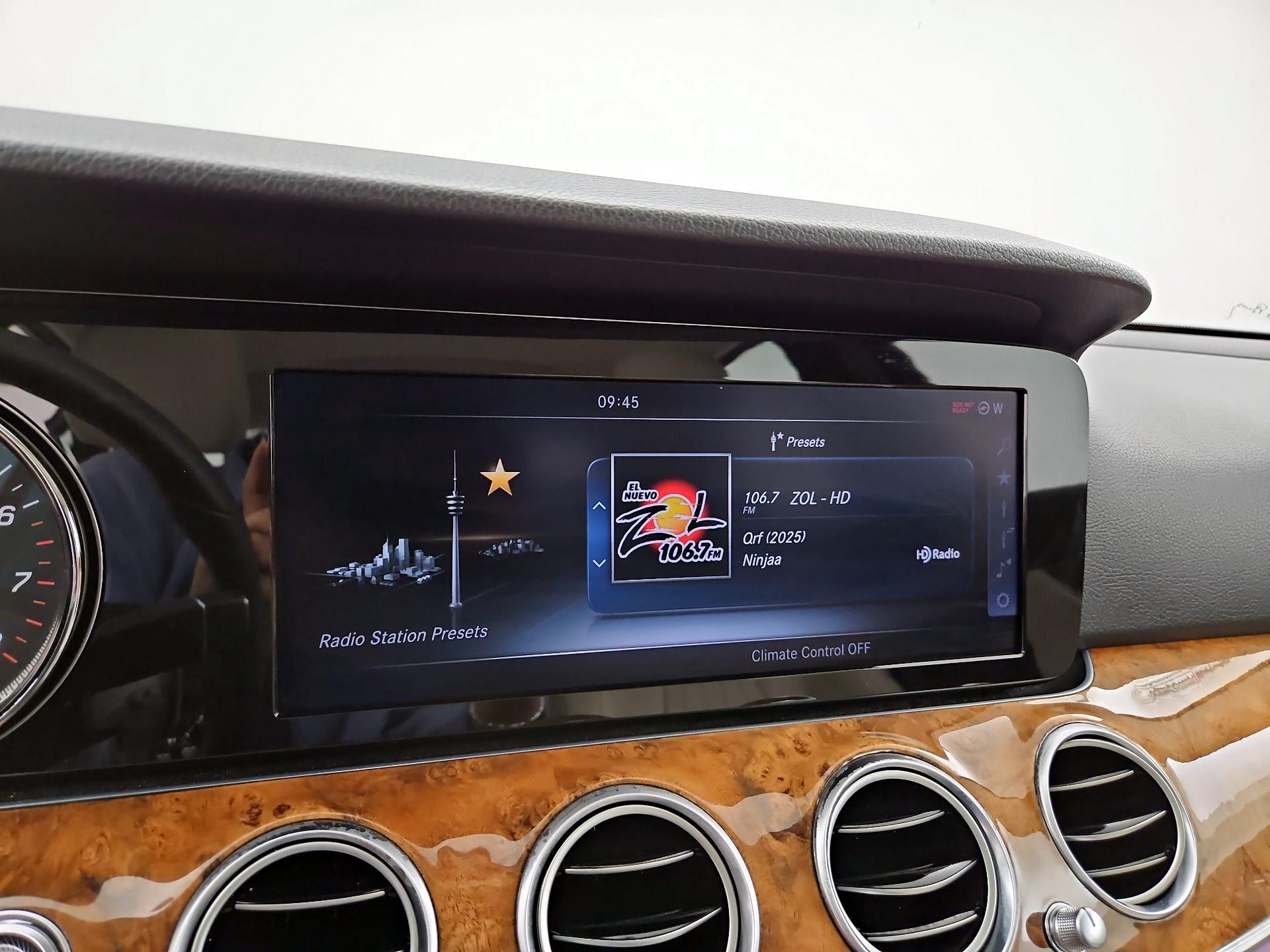 Thumbnail: 2017 Mercedes-Benz E-Class - 16