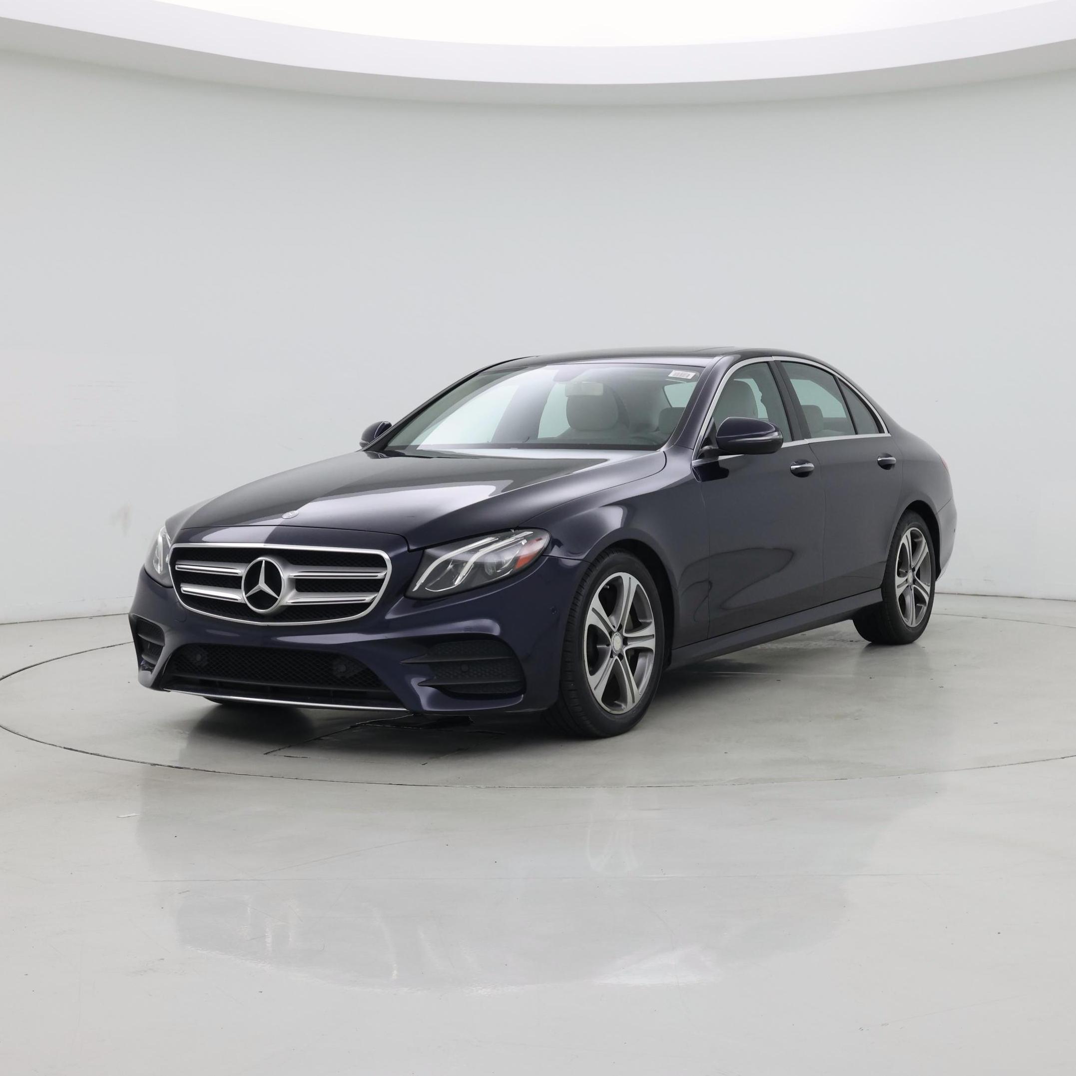 Thumbnail: 2017 Mercedes-Benz E-Class - 4