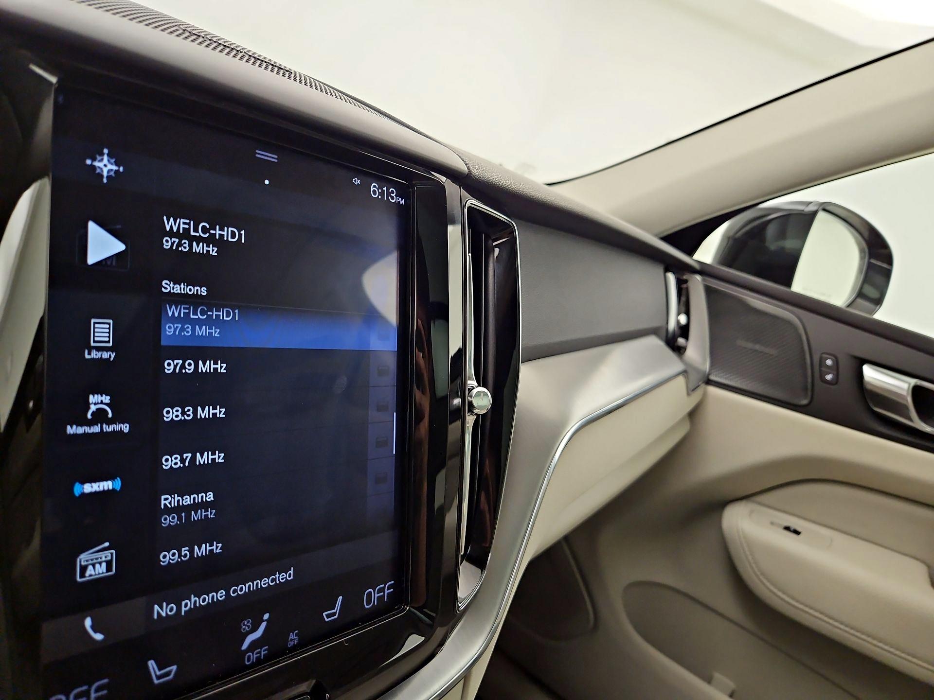 Thumbnail: 2019 Volvo XC60 - 15