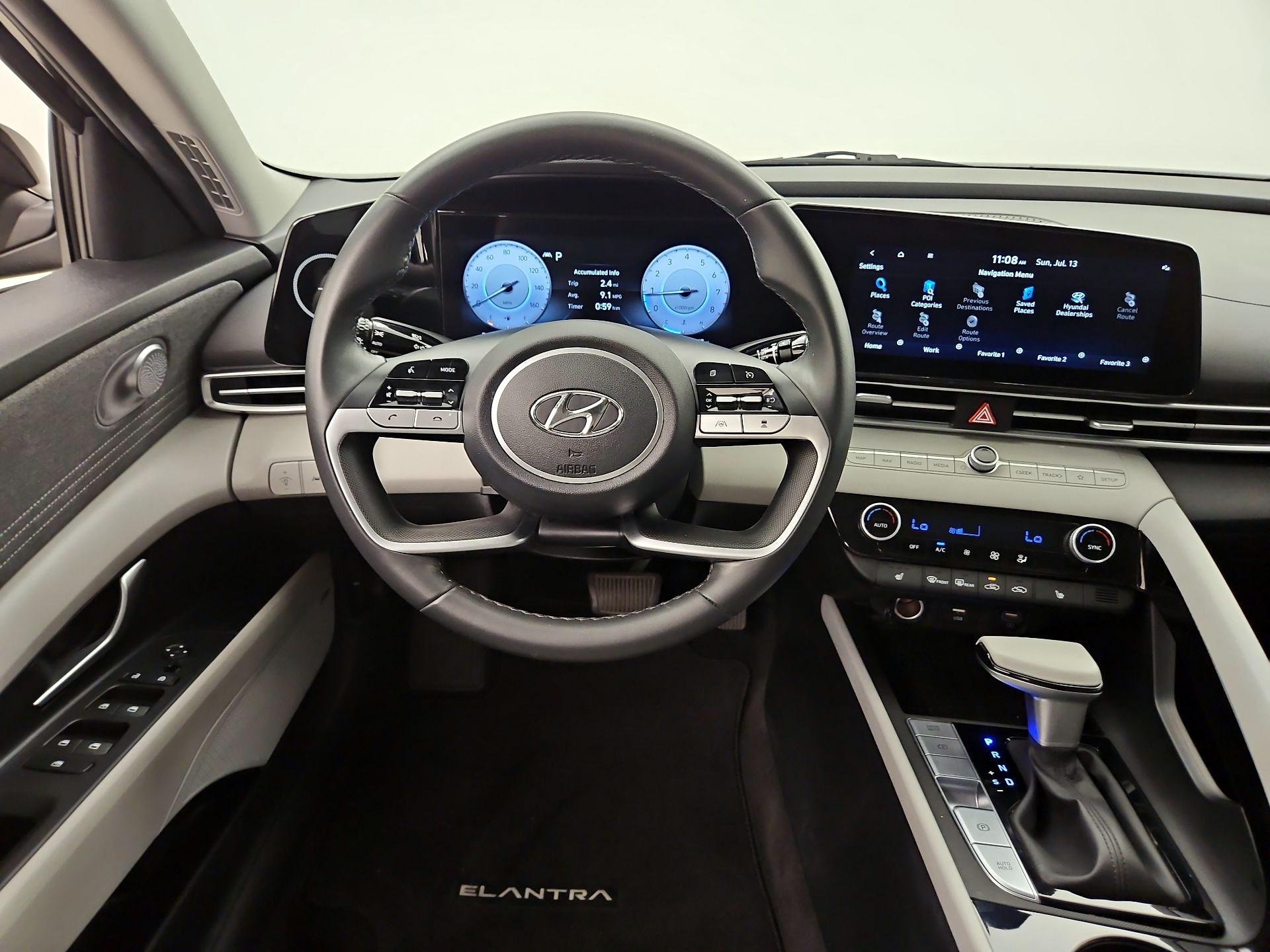 Thumbnail: 2022 Hyundai Elantra - 10