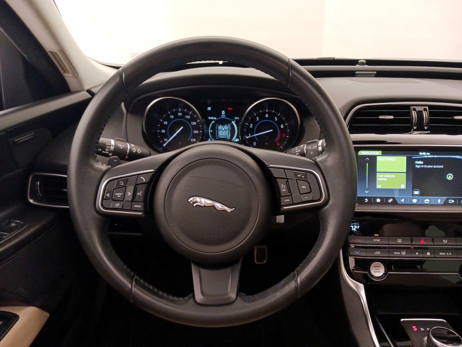 Thumbnail: 2019 Jaguar XE - 10