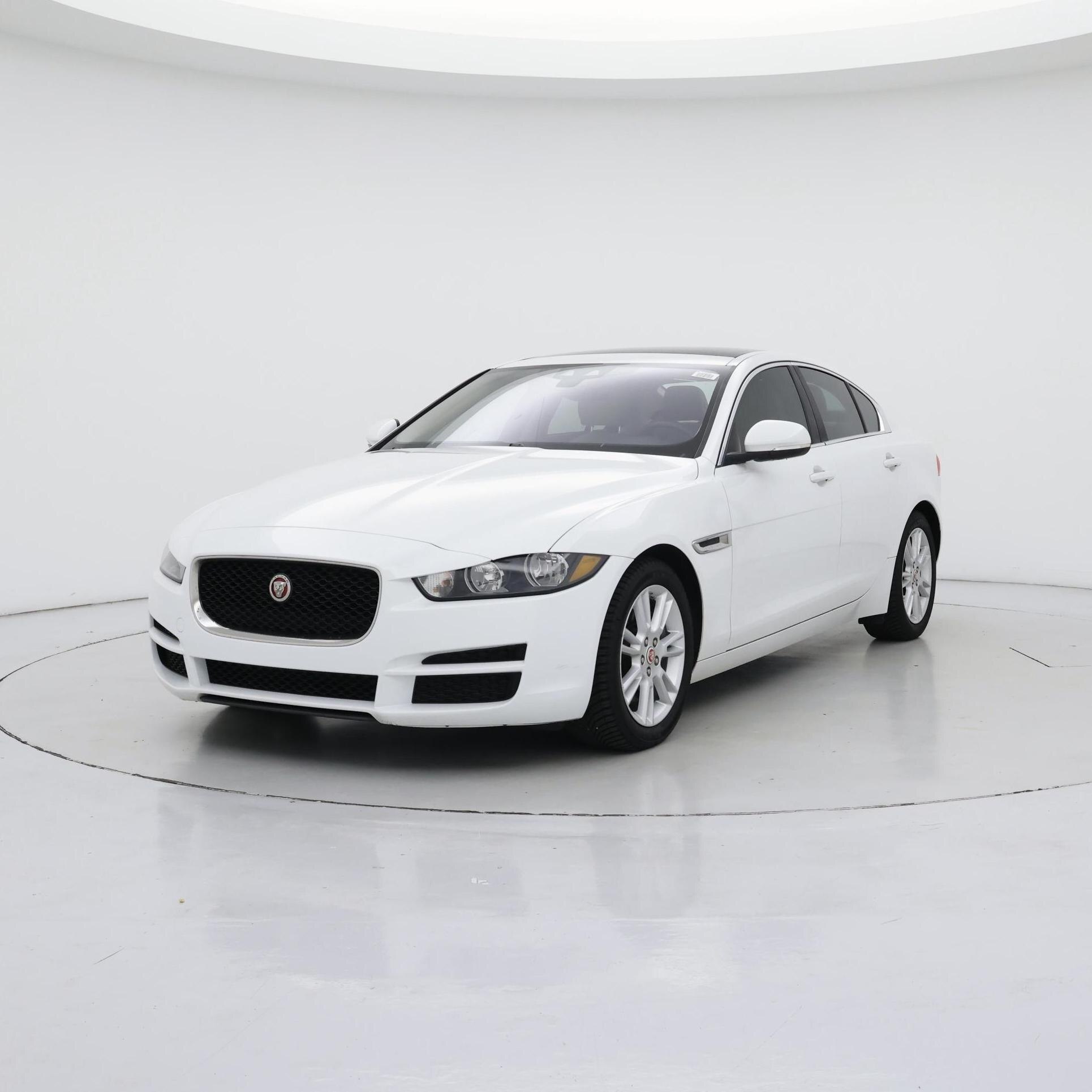Thumbnail: 2019 Jaguar XE - 4