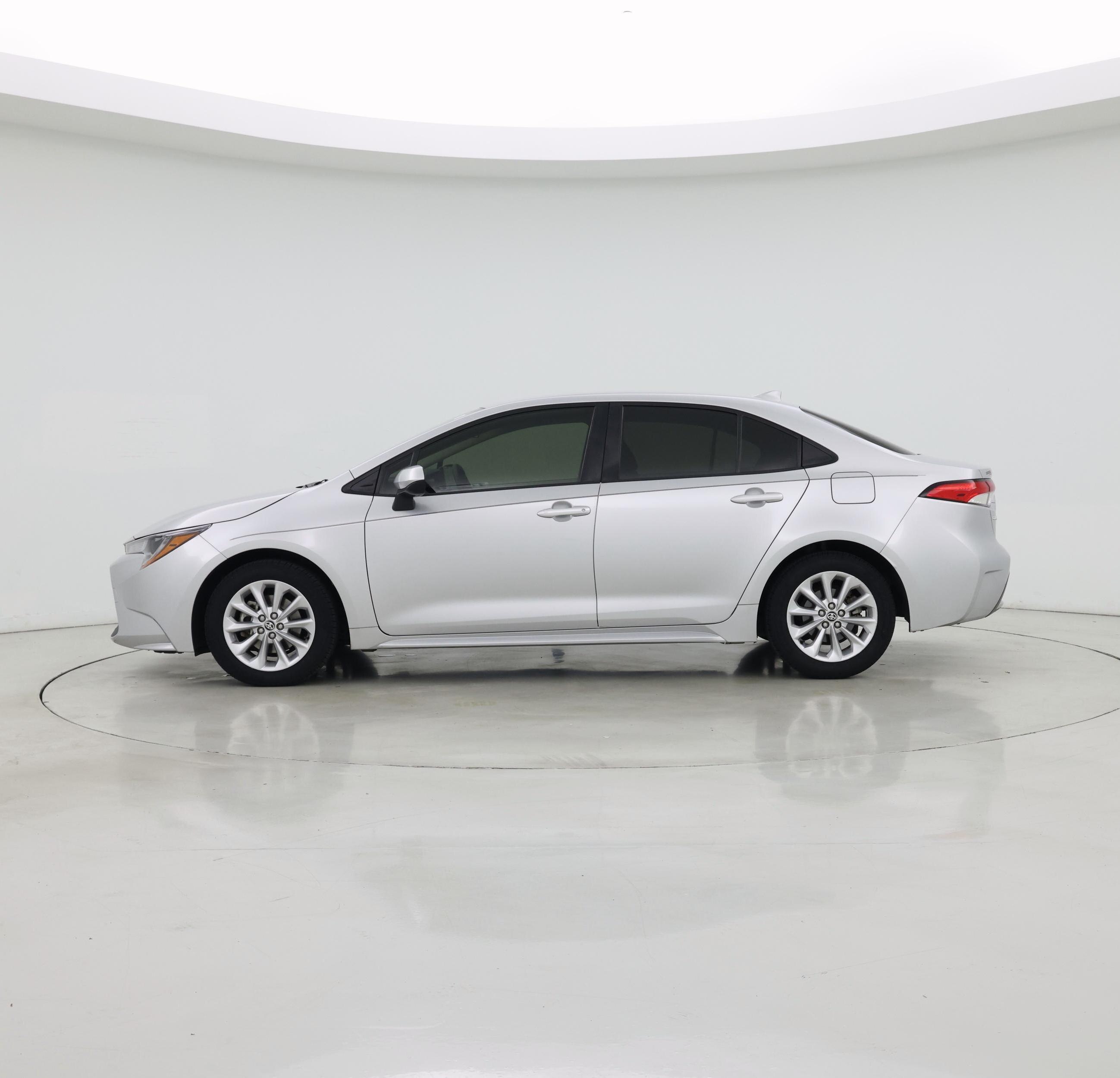 Thumbnail: 2022 Toyota Corolla - 3