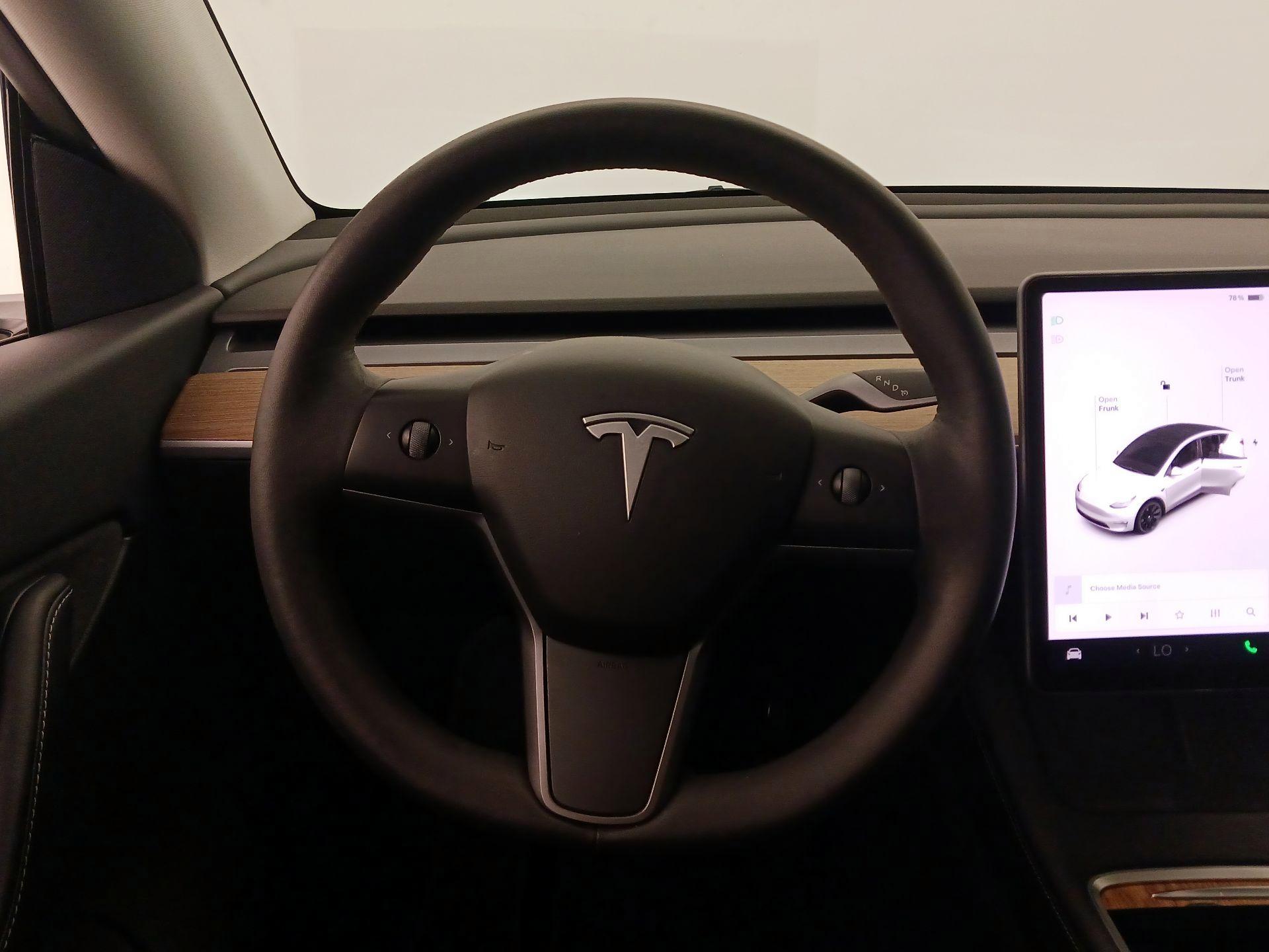 Thumbnail: 2022 Tesla Model Y - 10