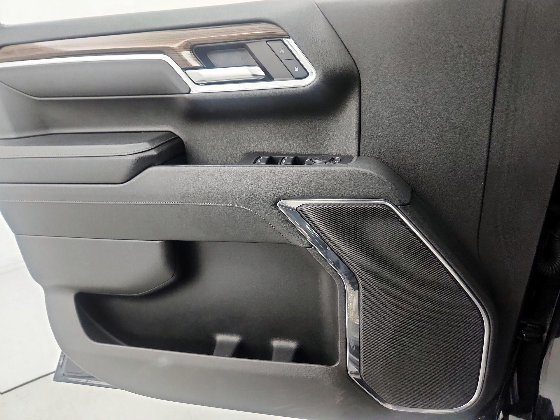 Thumbnail: 2023 Chevrolet Silverado 1500 - 12