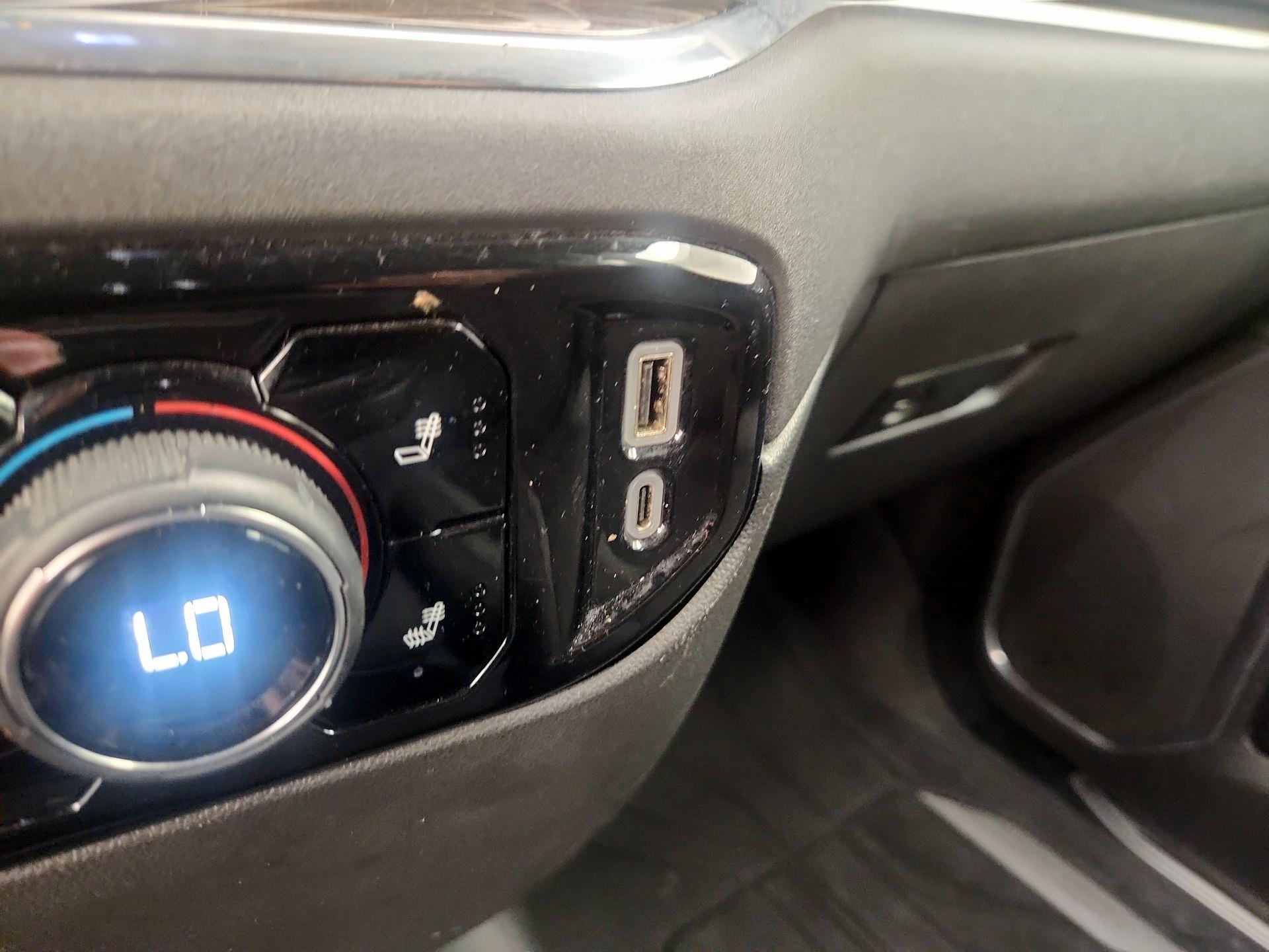 Thumbnail: 2023 Chevrolet Silverado 1500 - 19