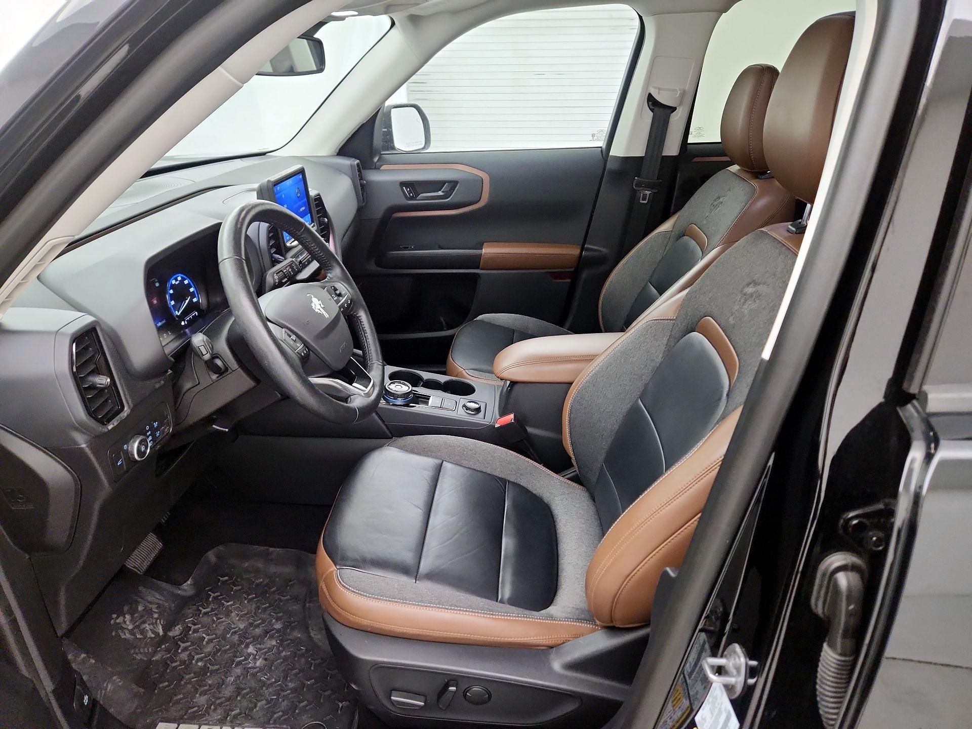 Thumbnail: 2022 Ford Bronco Sport - 11
